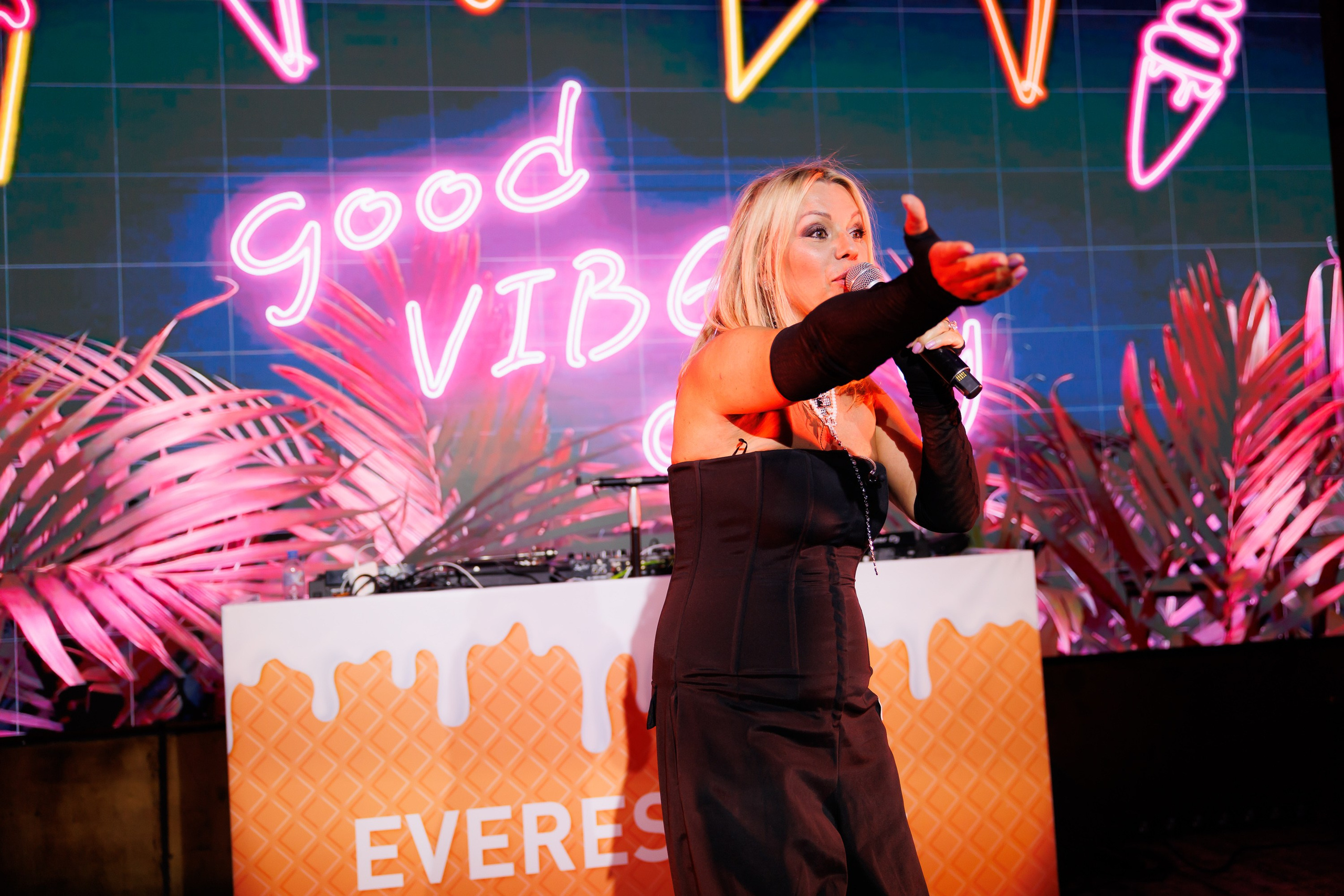 EVEREST VIBE good vibes only 16.08.2023. EVEREST PHOTO REPORT