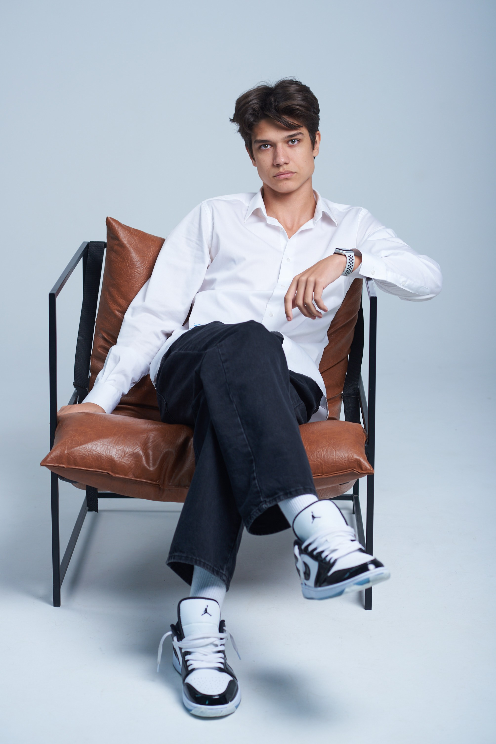 Фотосессии для выпускников в студии. Фотосъёмка, видеосъёмка, обучение