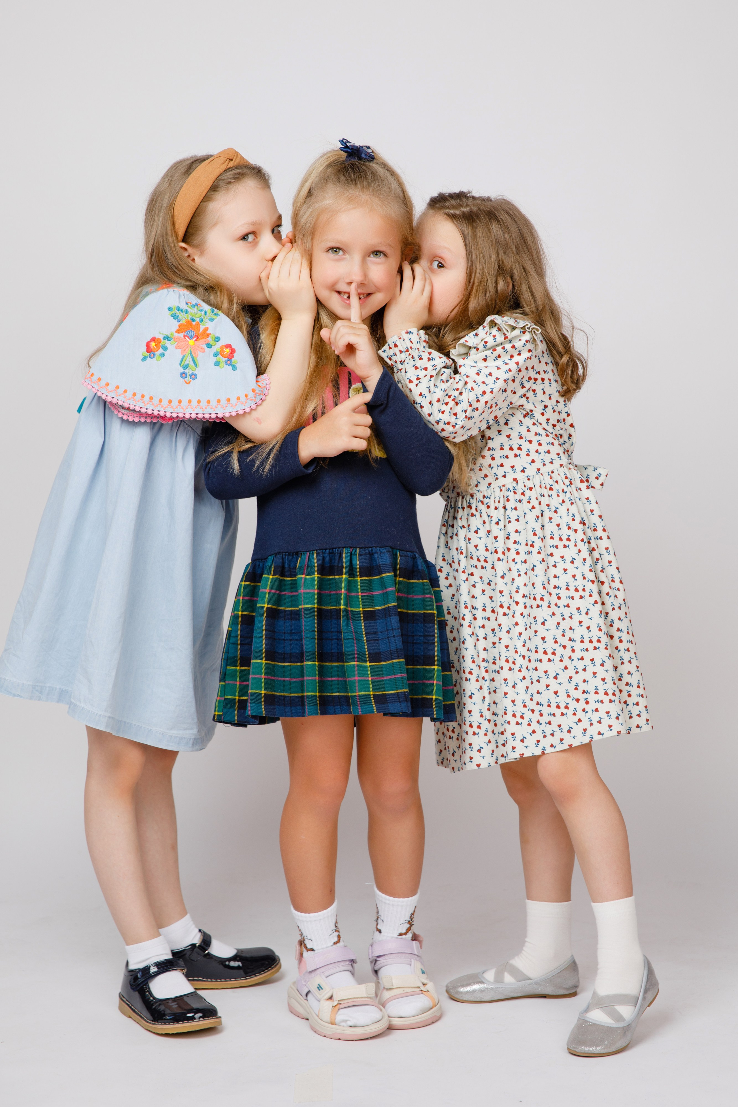 ГРУППОВЫЕ ФОТОГРАФИИ. Выпускные альбомы в Москве FOTOVMESTE