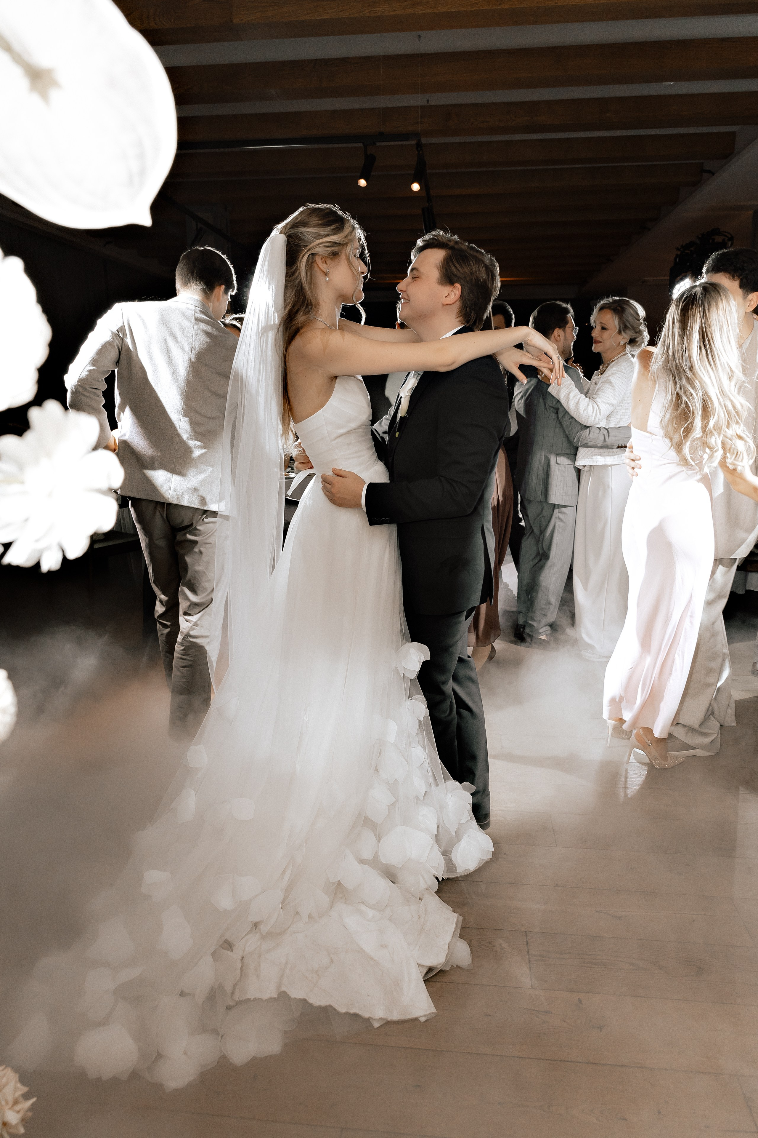 Свадьба «Парк Горького» Артём-Юлия. Свадебный/Портретный фотограф снимаю в Москве