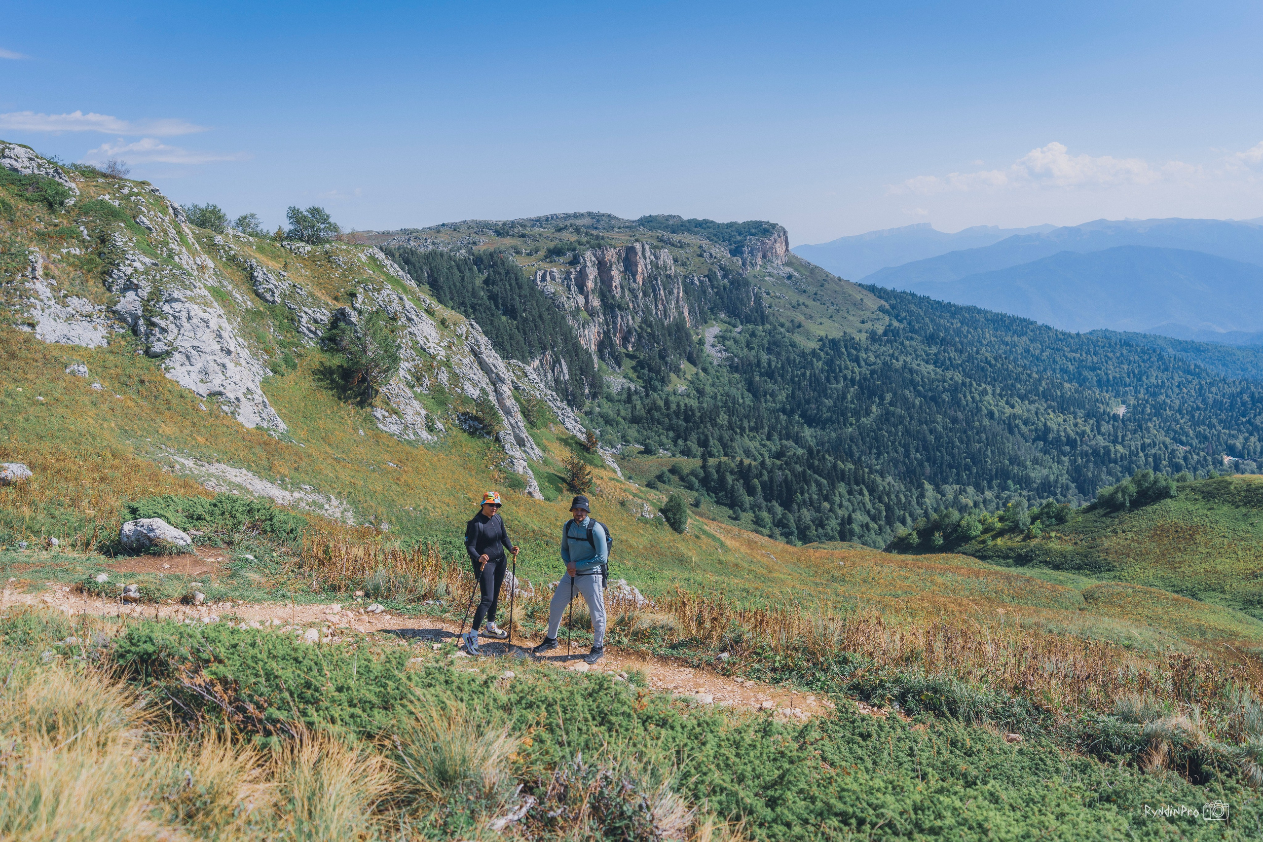 Поход на Оштен с командой Мадьяр 10.09.24. Репортажный фотограф в Краснодаре Рындин Дмитрий