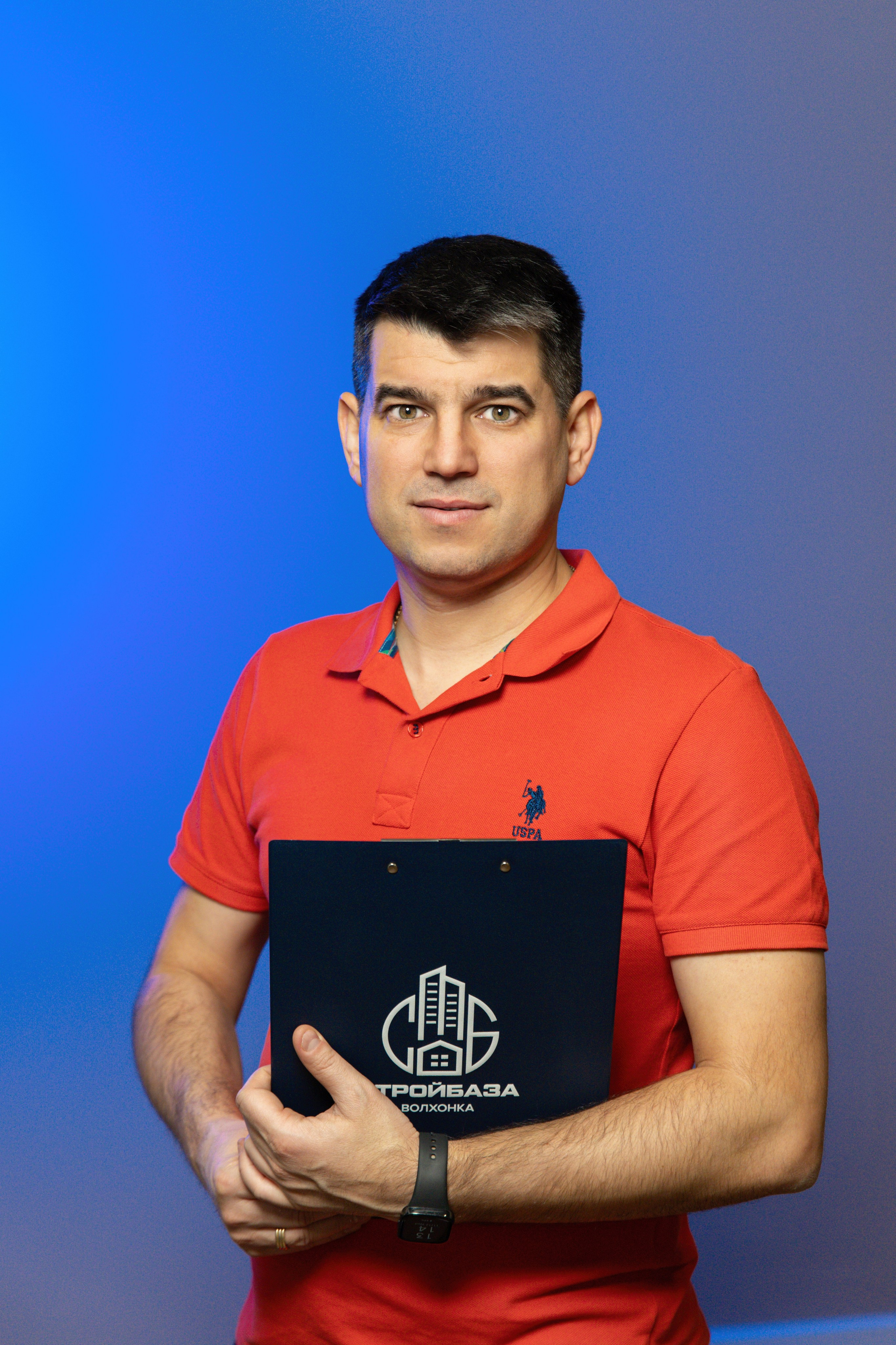 Выездные портреты для стройбазы «Волохонка». Снимаю съемки