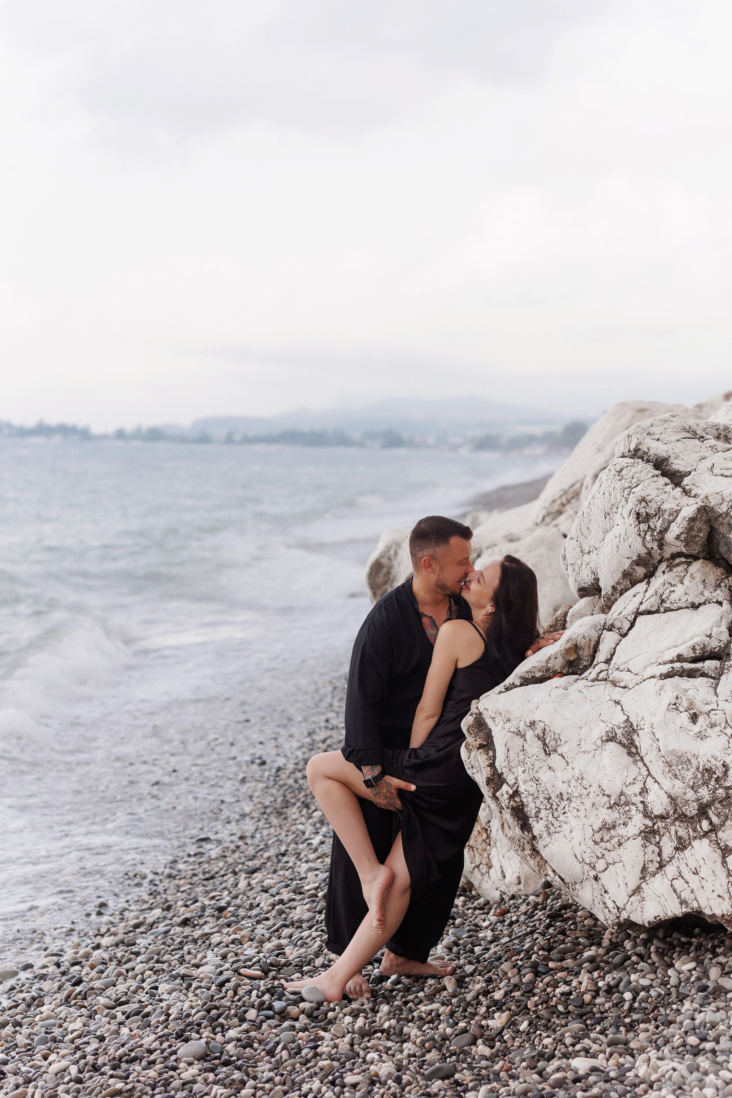 Парная фотосессия у моря. Свадебный и семейный фотограф в Сочи Денис Вялов