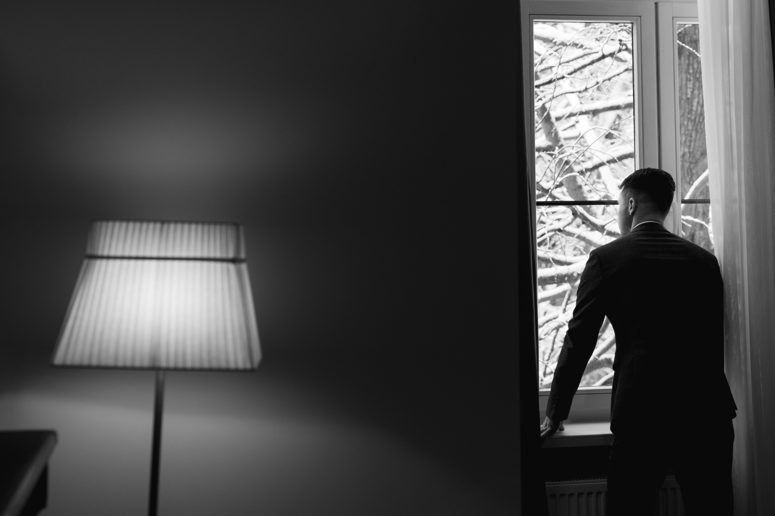 Свадебная фотосессия в отеле Чайковский г. Калининград. Свадебный фотограф Калининград