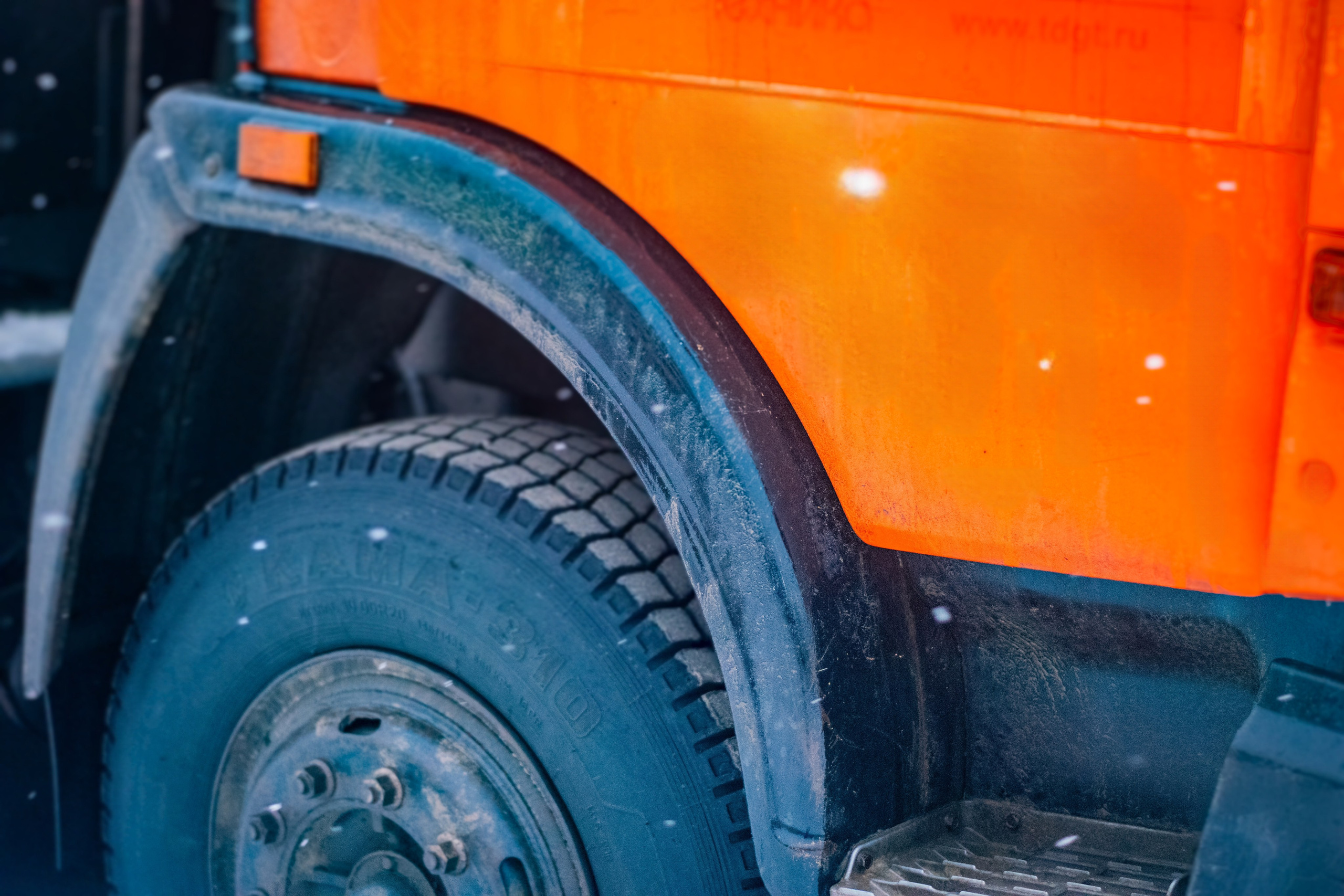 Автовышка 28 метров. Аrbori Culturist