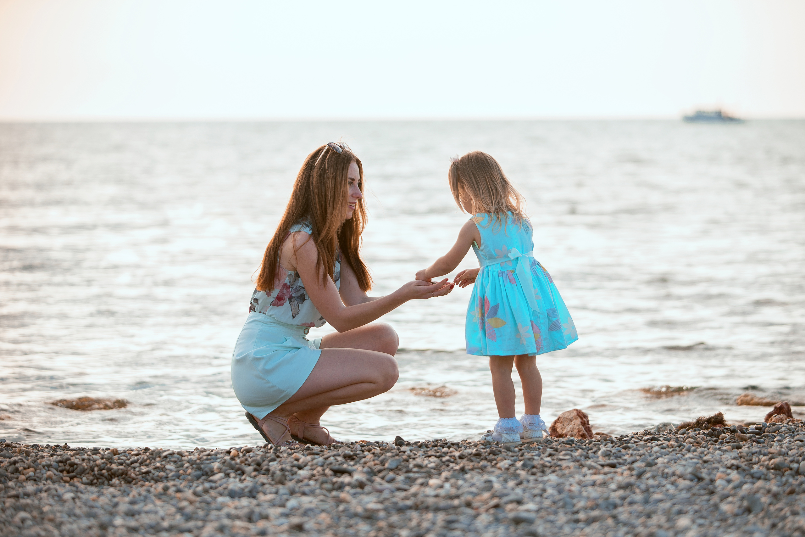 Фотосъемка Lifestyle на пляже Аквамарин. Фотограф в Севастополе Погребняк Александра. Уточнить, зарезервировать дату для фотосъемки +79788481042