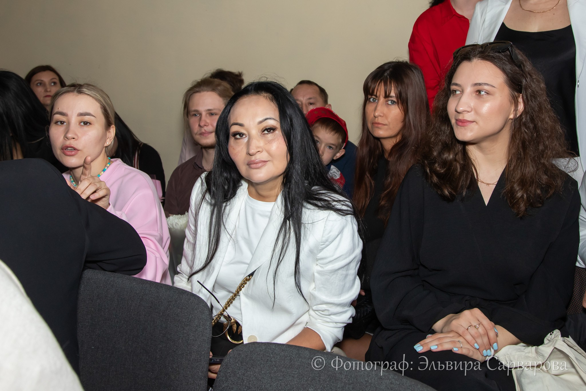 Вручение аттестатов 9 класс. Репортажный Фотограф