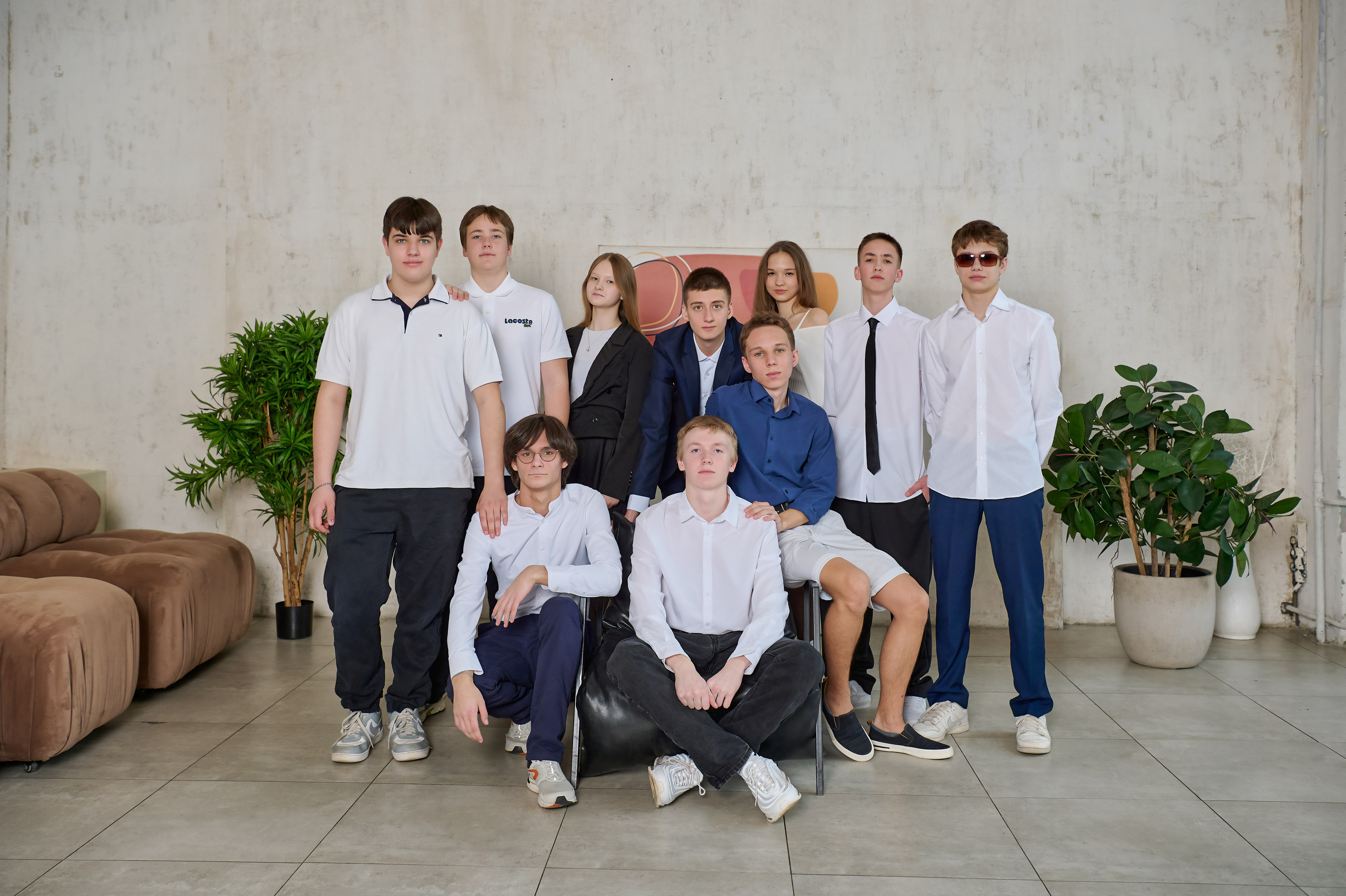 Пример фото выпускников в студии. Детский и семейный фотограф г. Москва Оксана Катаджи