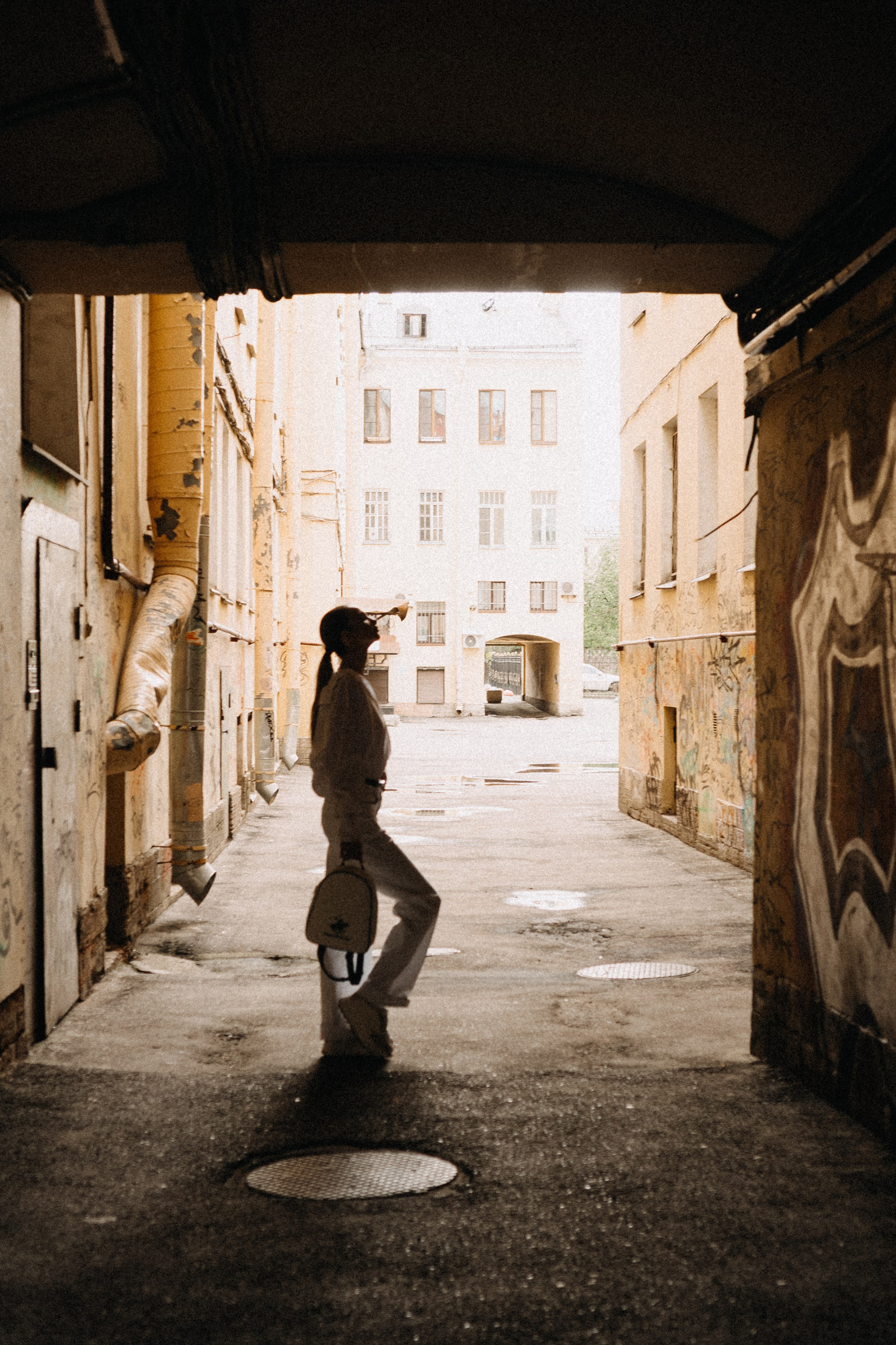 МЫ ГУЛЯЛИ ПРО КРЫШАМ ПИТЕРА. Профессиональный фотограф, Санкт-Петербург — Виктория Богомолова