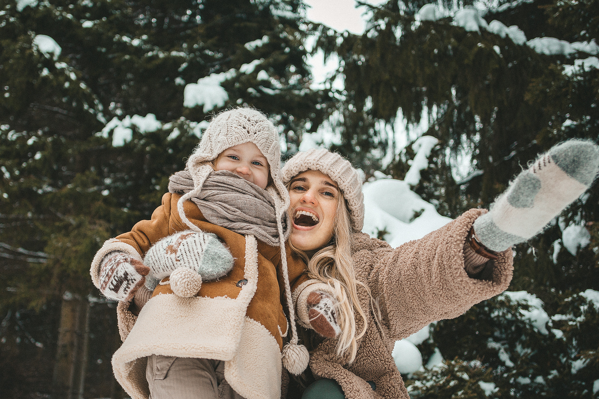Таня и Тоня в Ботаническом саду. Семейный фотограф в Москве Марина Петра