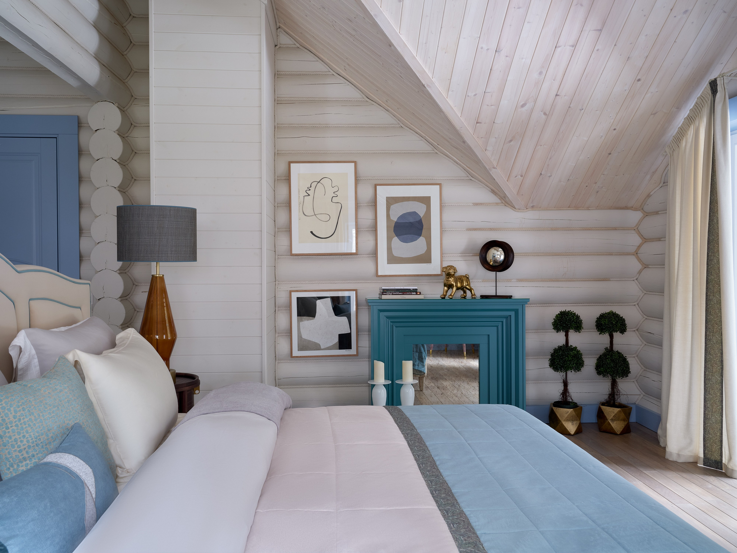 Бревенчатый светлый дом. Фотограф Наталья Вершинина