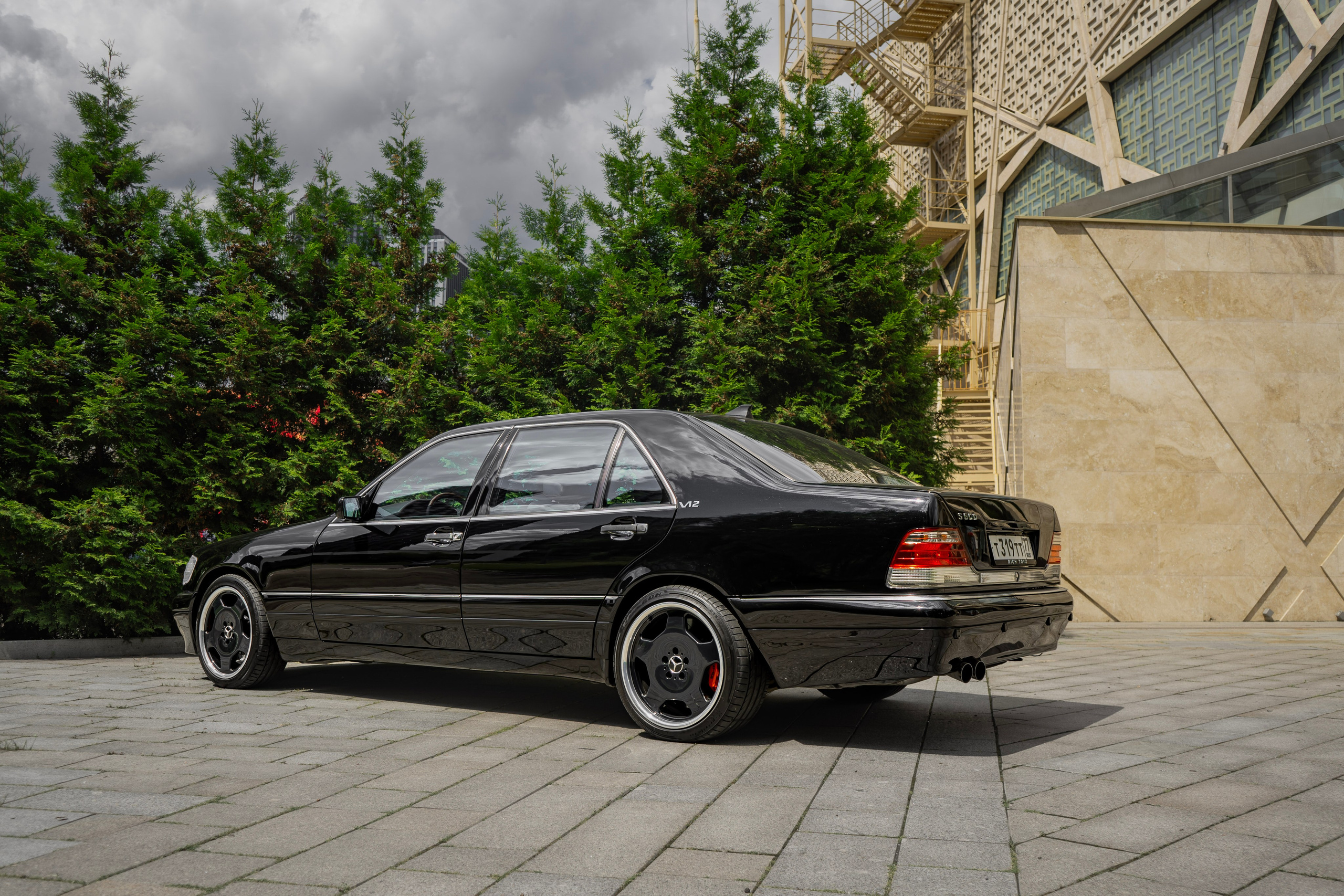 Mercedes W140. Автомобильный фотограф Ногинск Денис Городок