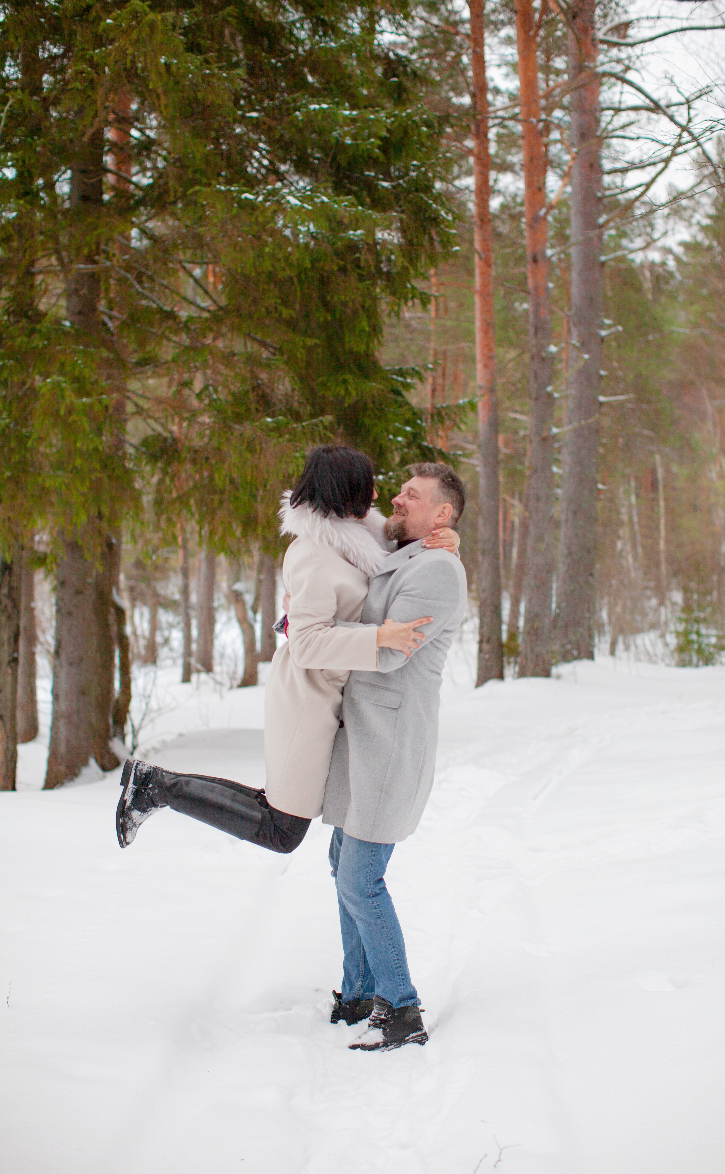 Зимой тепло в кругу семьи. Портретная и семейная съемка. Фотограф анималист