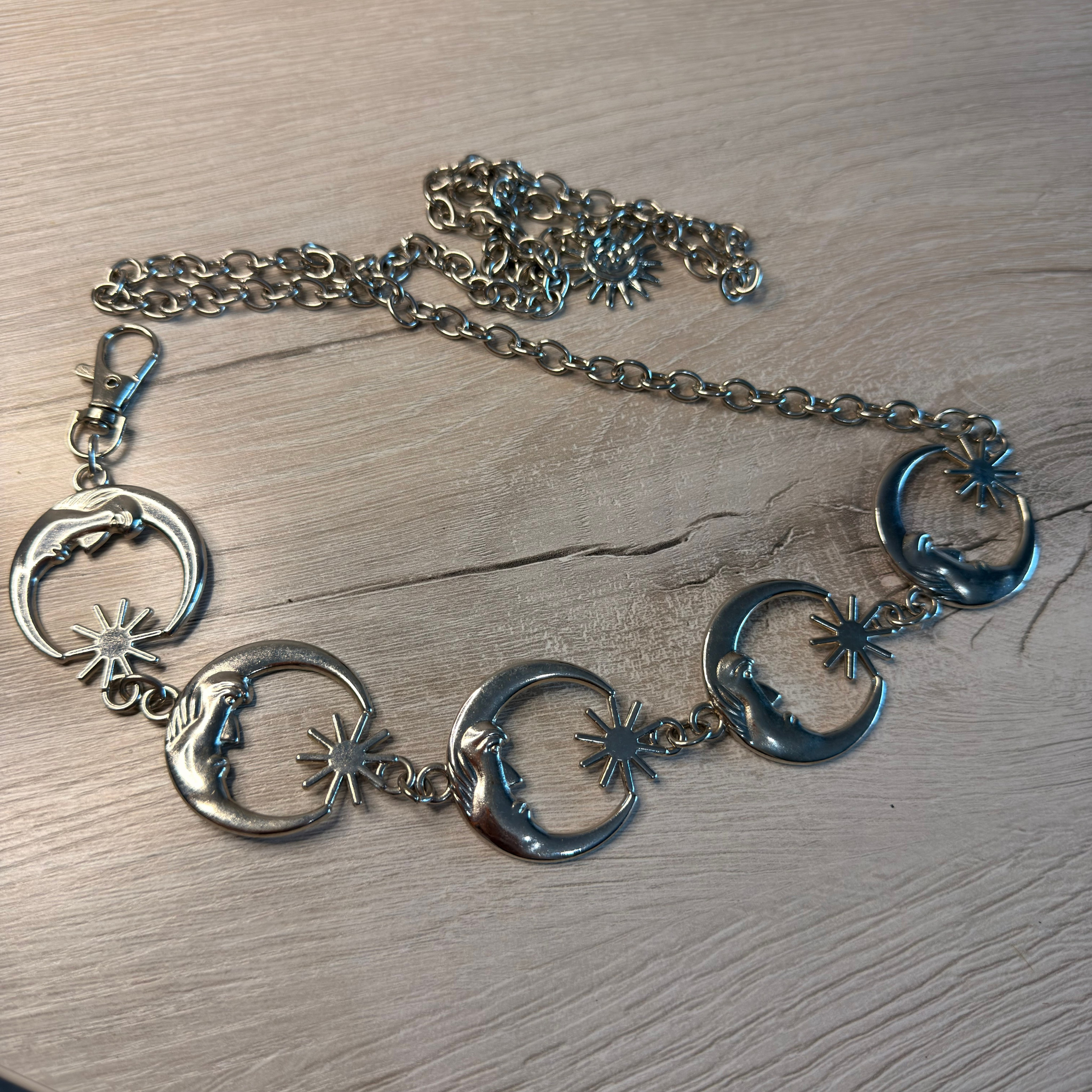 Украшения в аренду. Аренда костюмов, платьев и реквизита для фотосессий на Камчатке