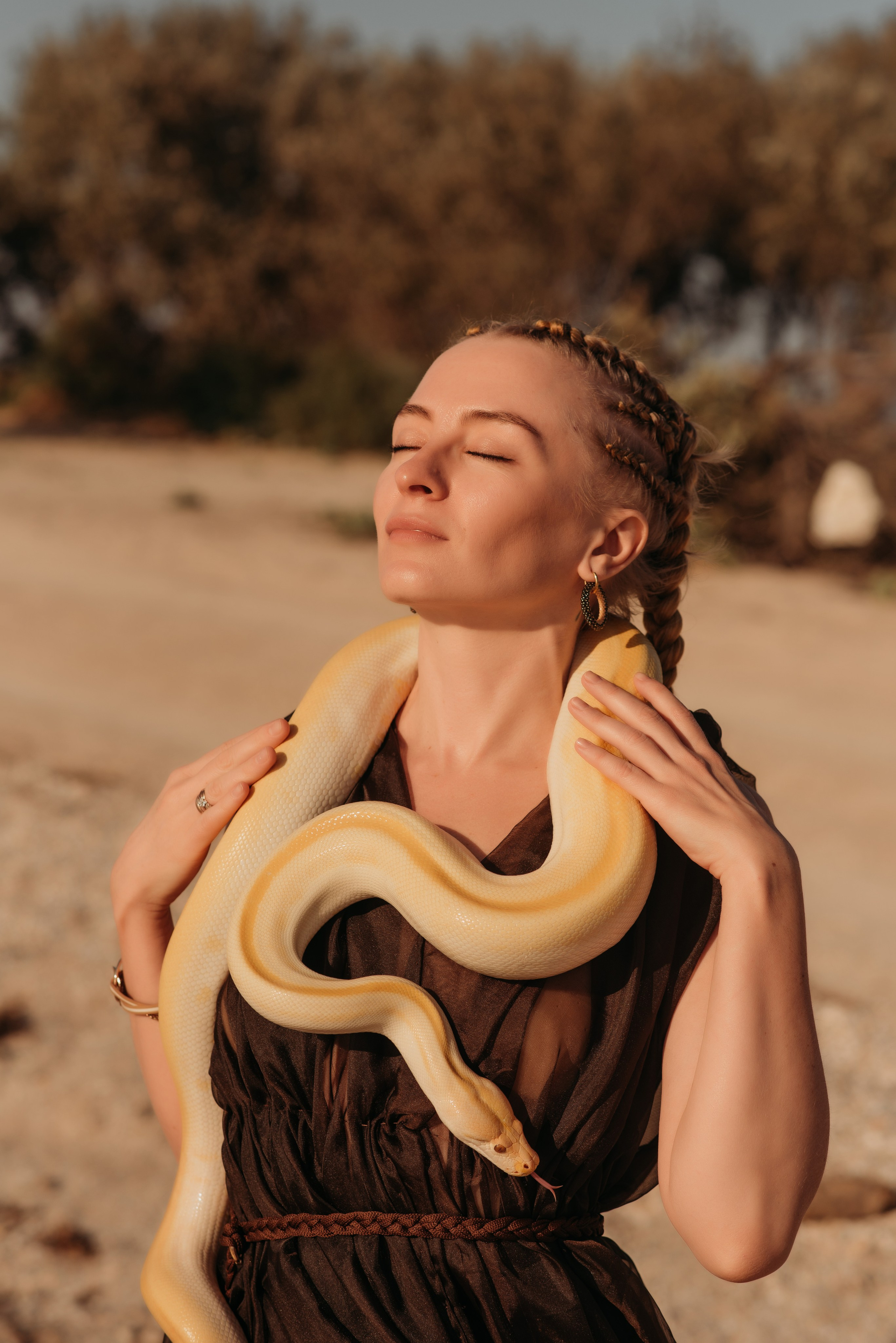 Фотодень со змеей. Детский и семейный фотограф выпускной альбом Приморско-Ахтарск