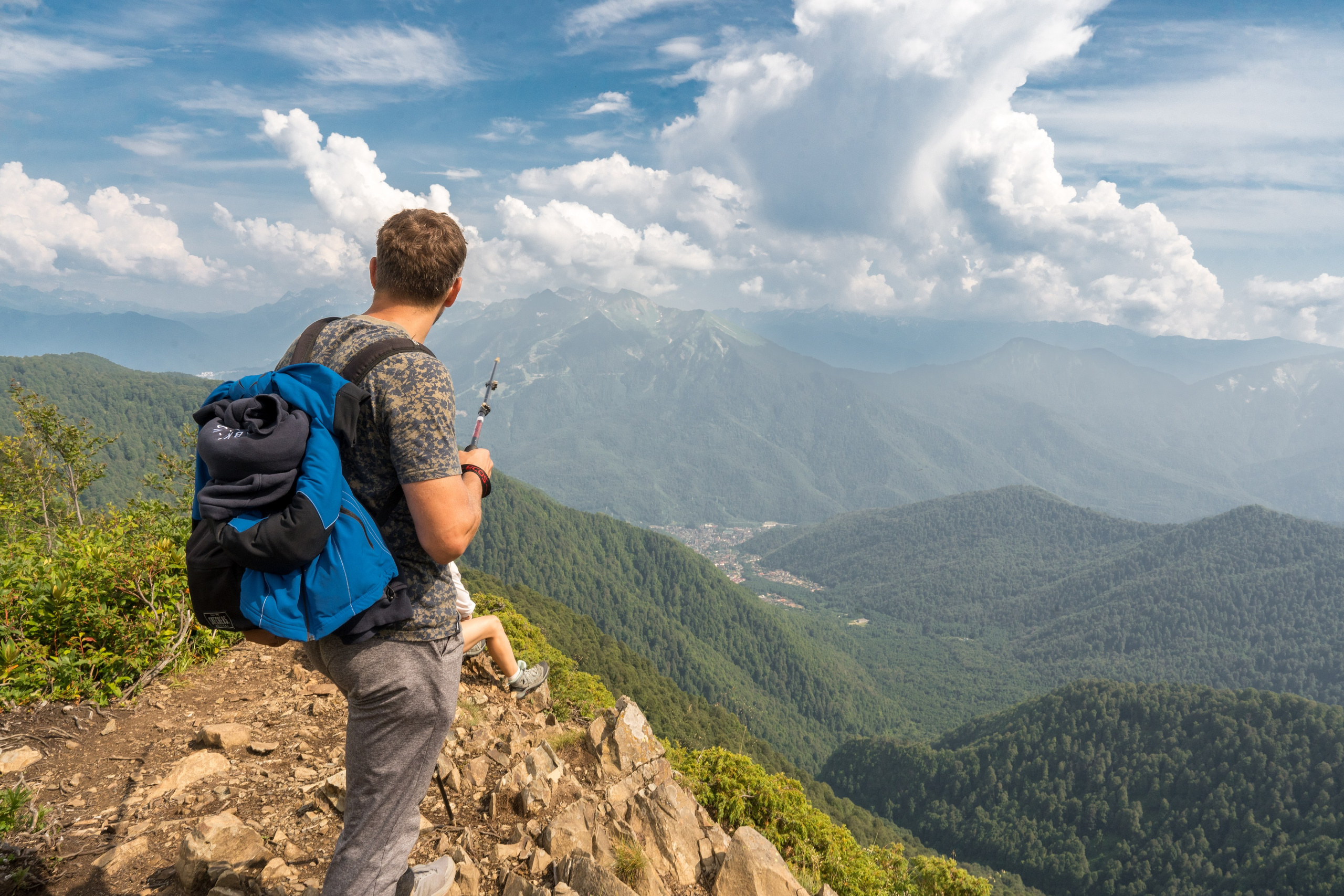 MICE мероприятие для компании «Доставка морем»: хайкинг к Ачипсинским водопадам. Репортажный фотограф в Красной Поляне и Сочи Павлюченко Екатерина