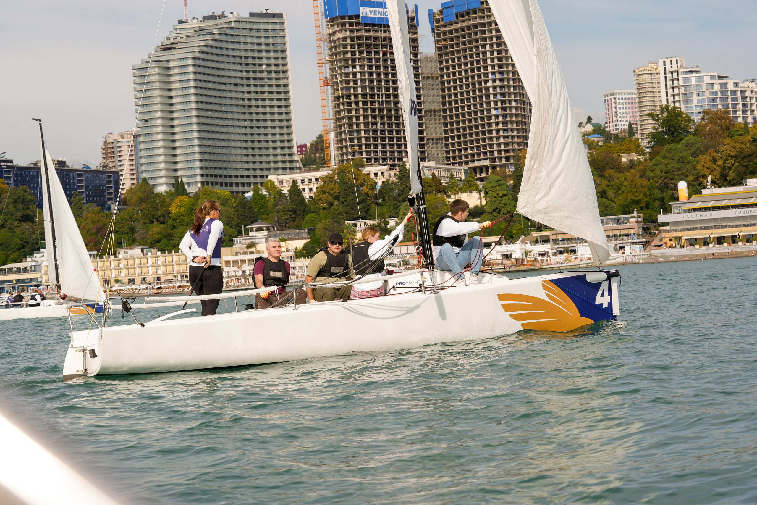 Яхтенная регата для компании Агрегатка. Репортажный фотограф в Красной Поляне и Сочи Павлюченко Екатерина