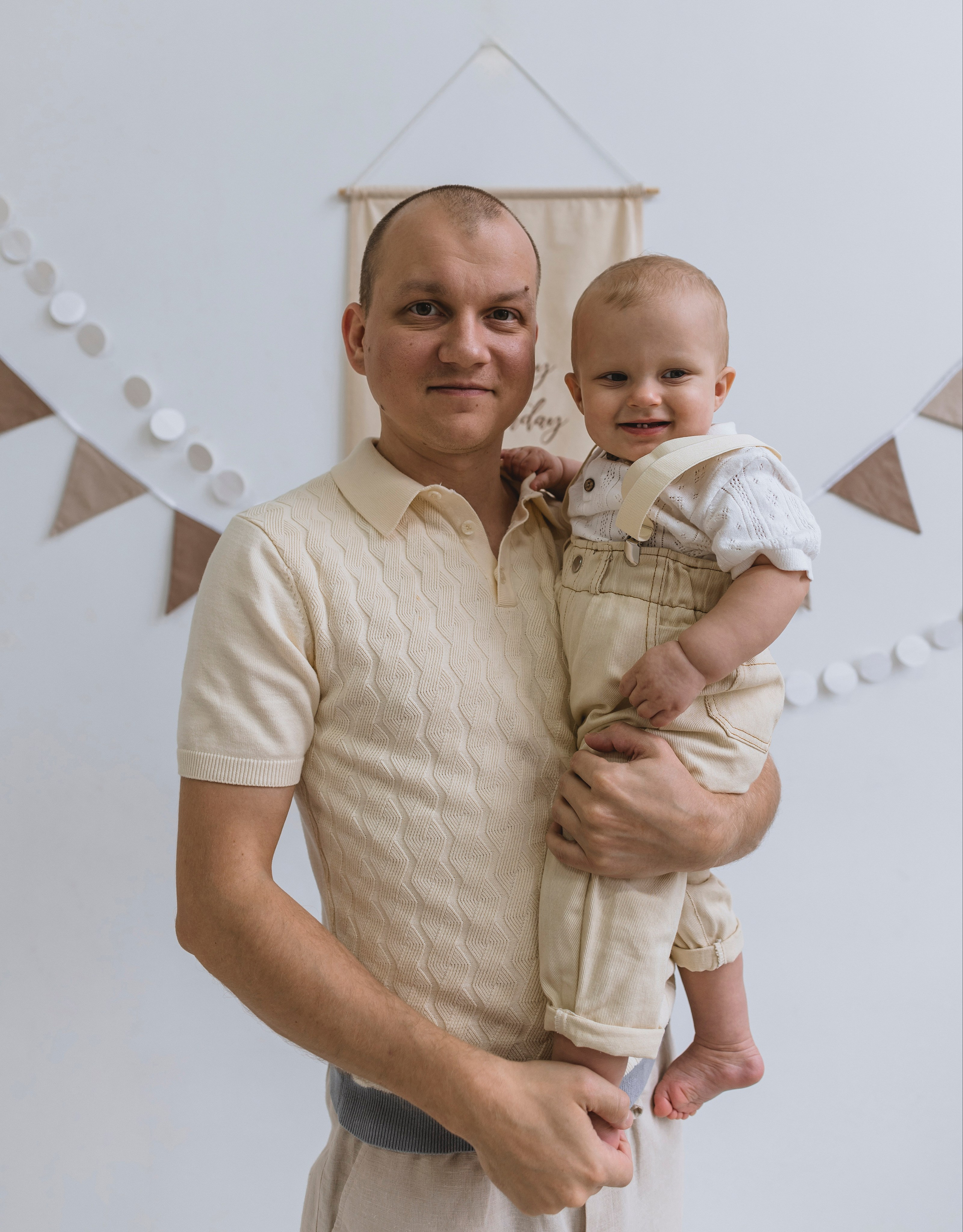 Марку годик. Женский и предметный фотограф