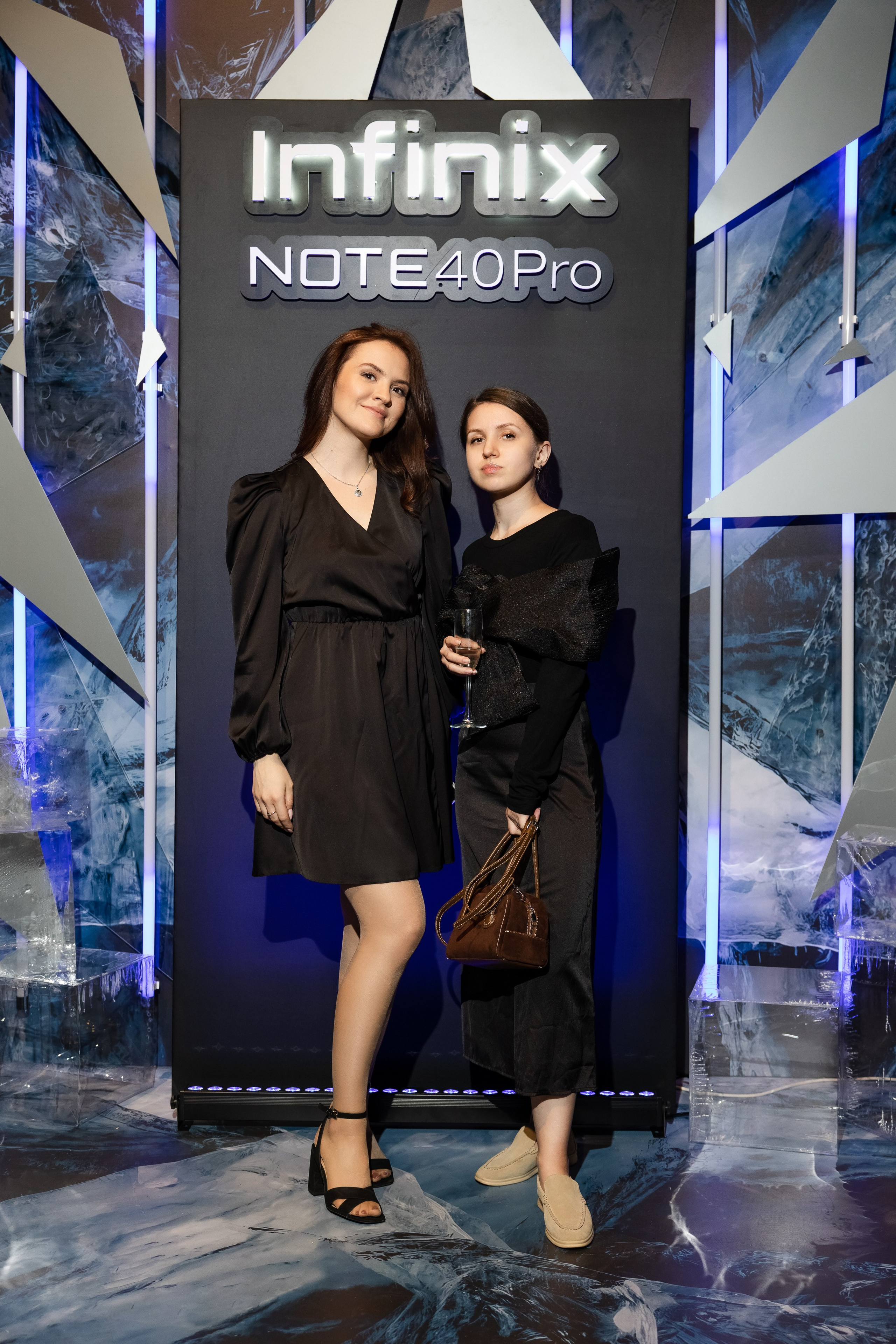 Презентация Infinix. Свадебный репортажный фотограф в Москве