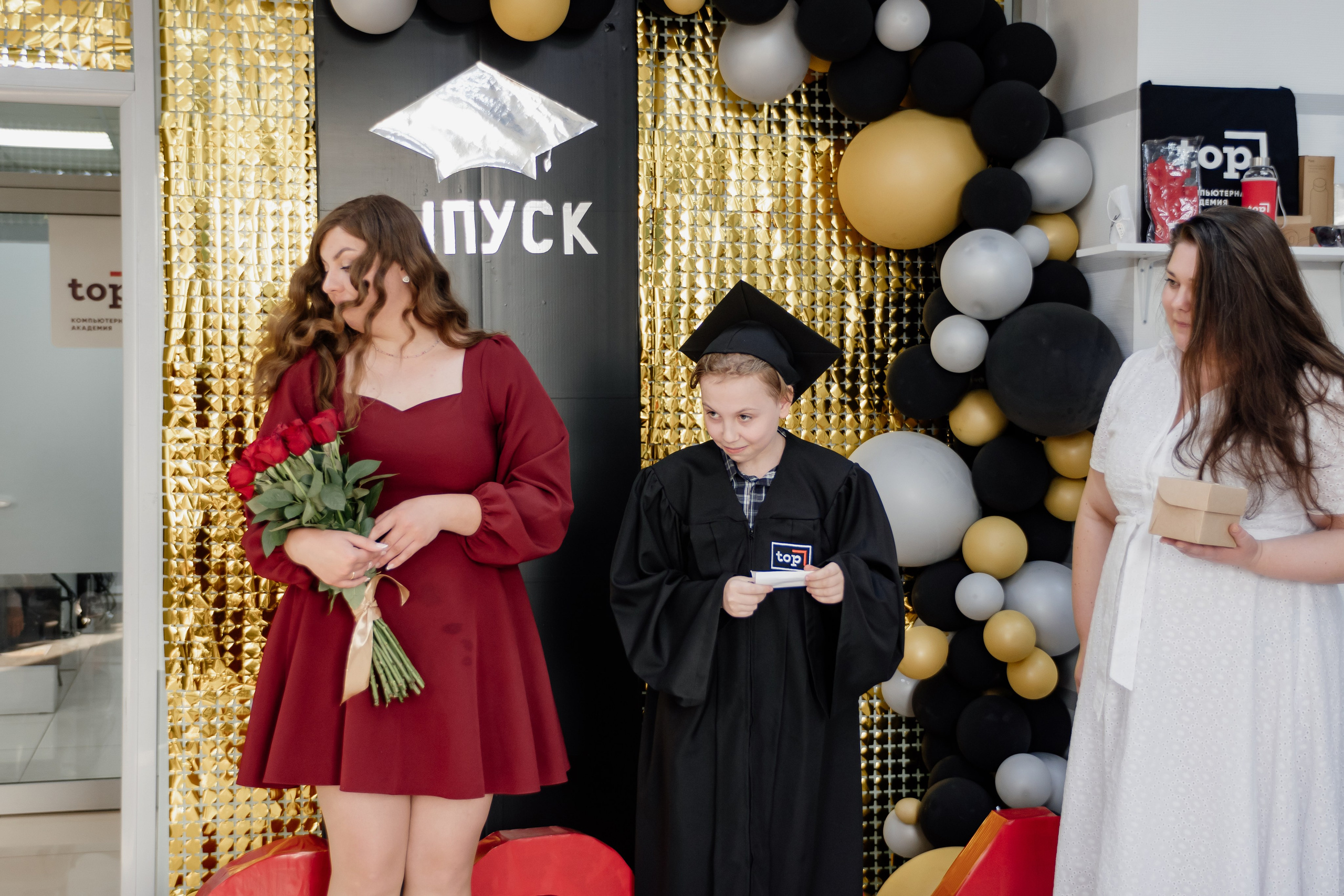 Выпускной: компьютерная академия Топ. Фотограф в Твери Дементьева Анастасия