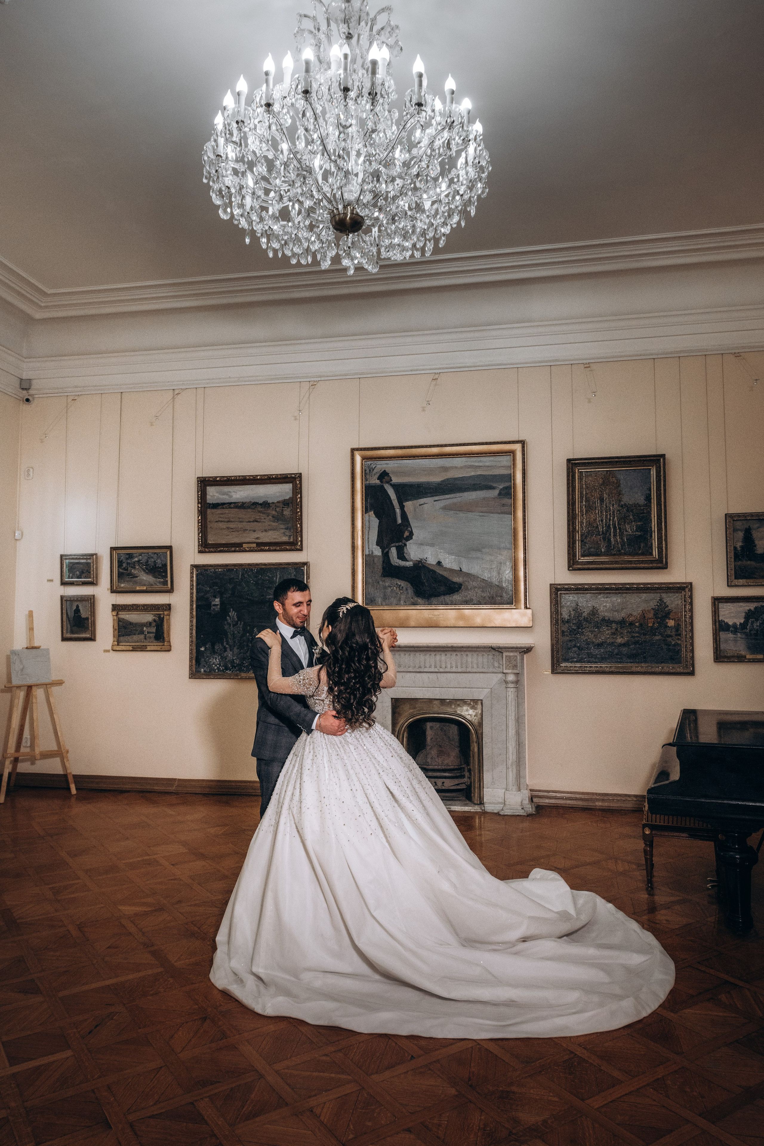 Роял и Айсун. Свадебный и школьный фотограф в Астрахани