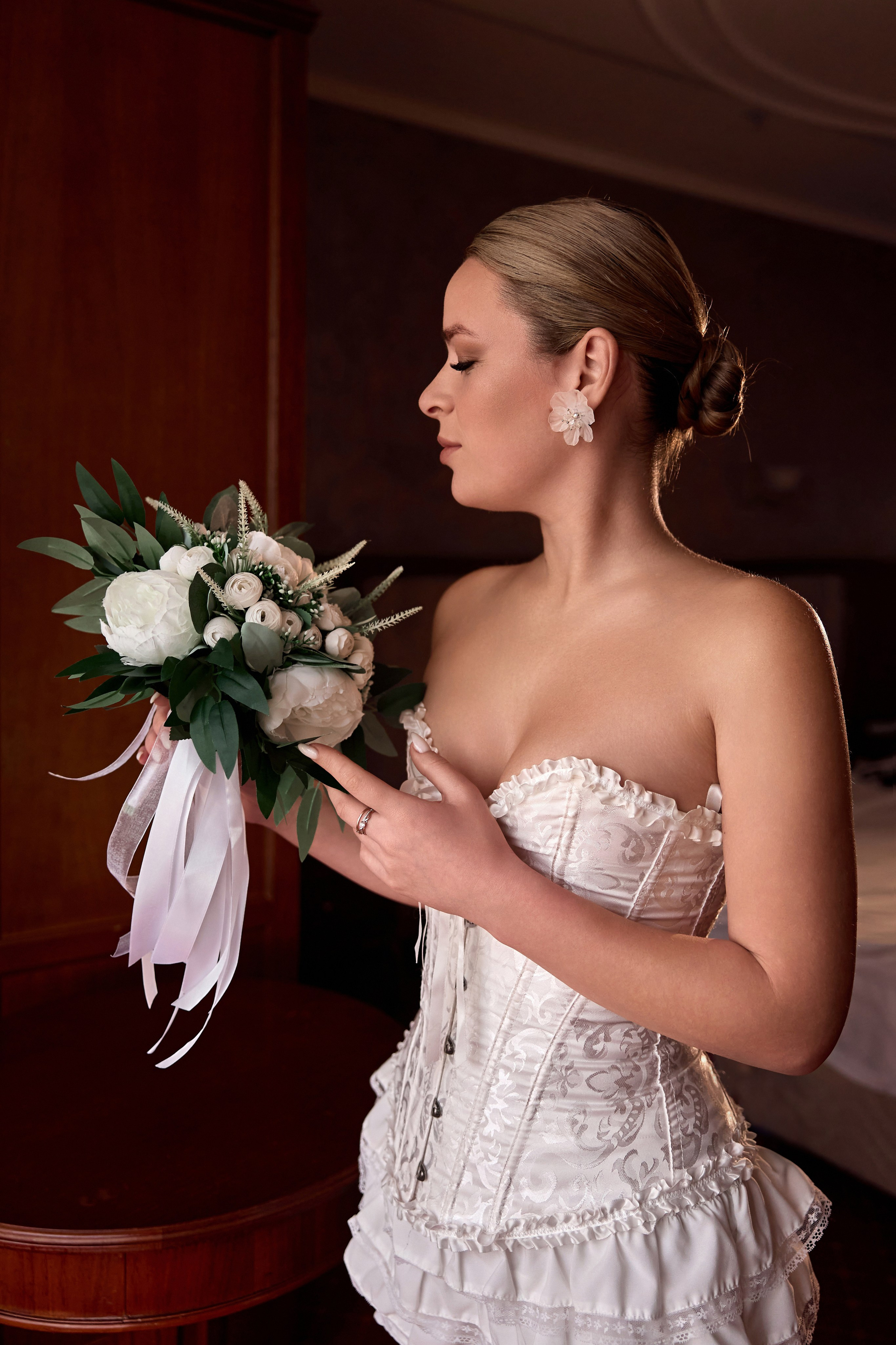 Утро невесты и свадебная фотосессия в гостинице