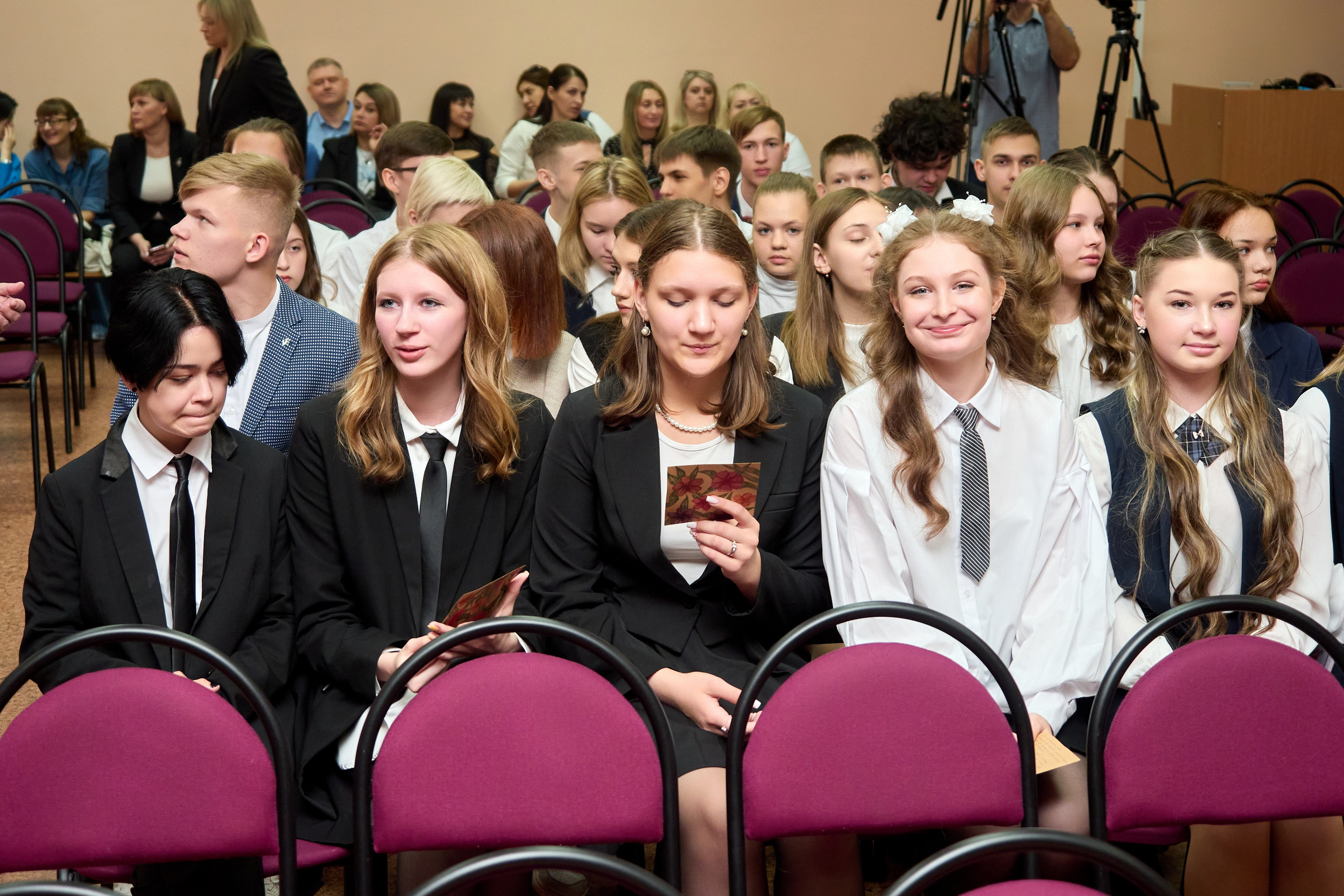 Репортажный Фотограф Кемерово. Подрябинкин Данила, портретный и репортажный фотограф в Кемерово