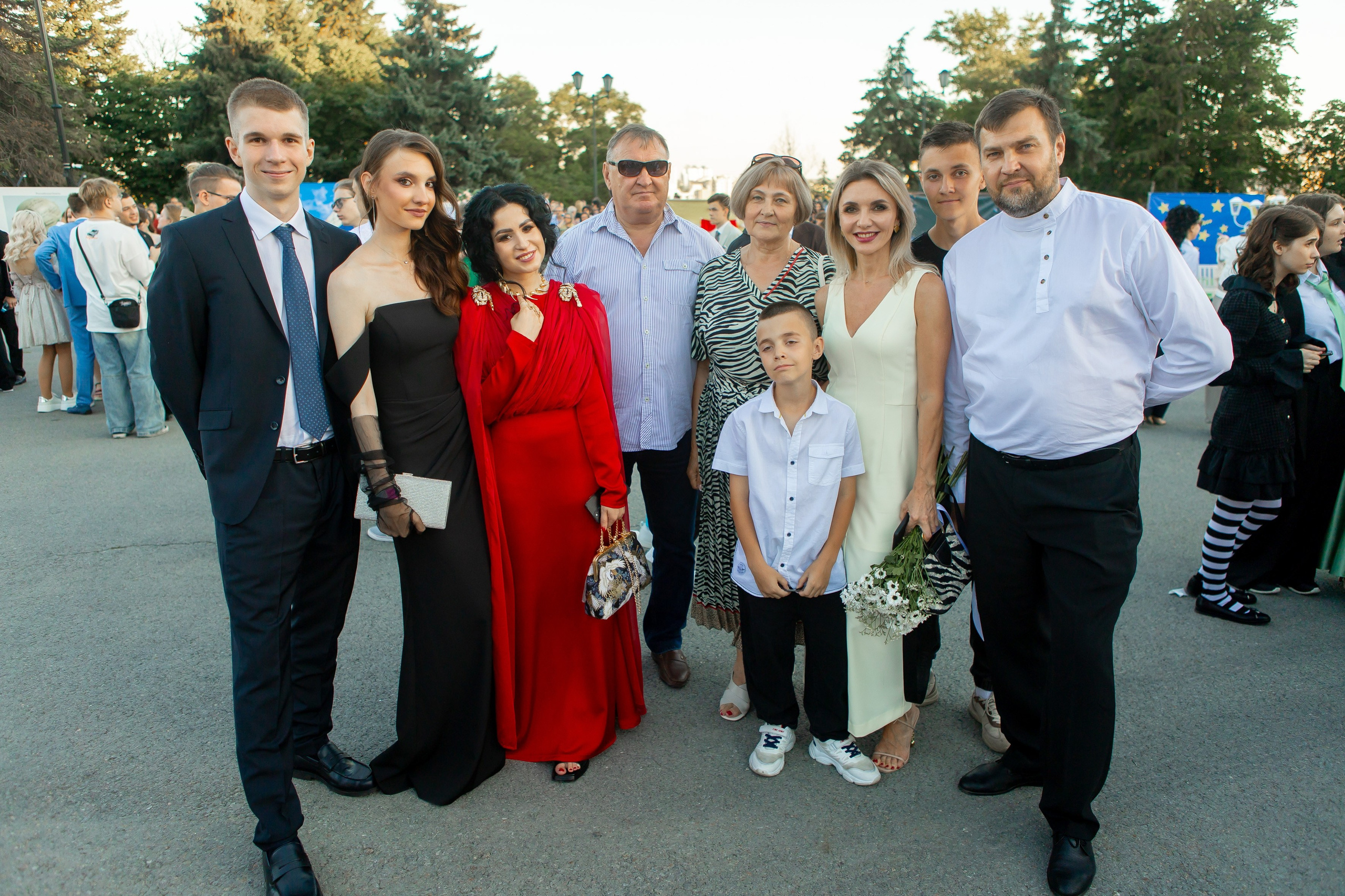 Выпускной Гимназия 12 2024 г. Свадебный и портретный Фотограф в Липецке Дмитрий Котюков