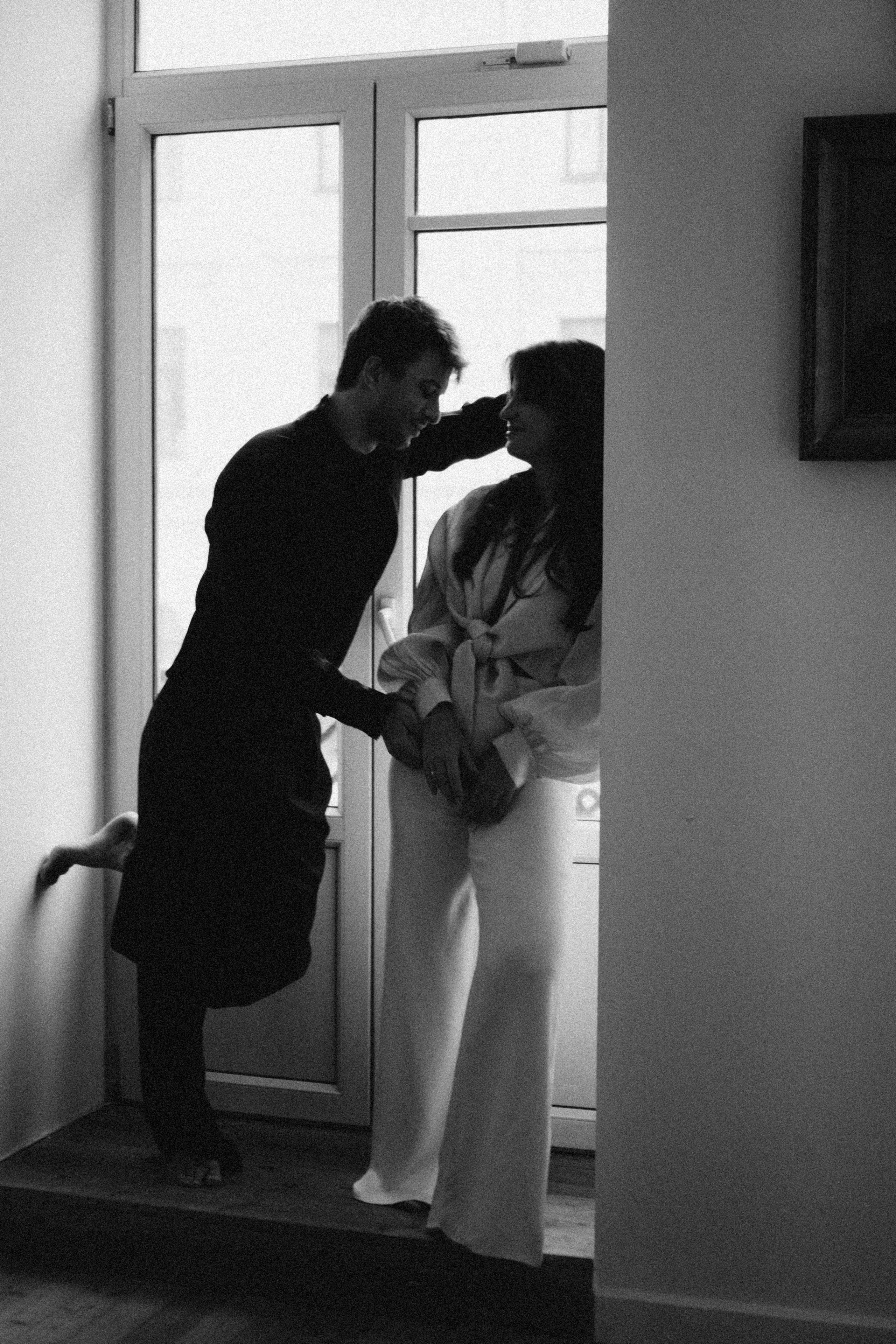 СБОРЫ ЖЕНИХА И НЕВЕСТЫ В УЮТНОЙ КВАРТИРЕ В ЦЕНТРЕ САНТК-ПЕТЕРБУРГА. Профессиональный фотограф, Санкт-Петербург — Виктория Богомолова