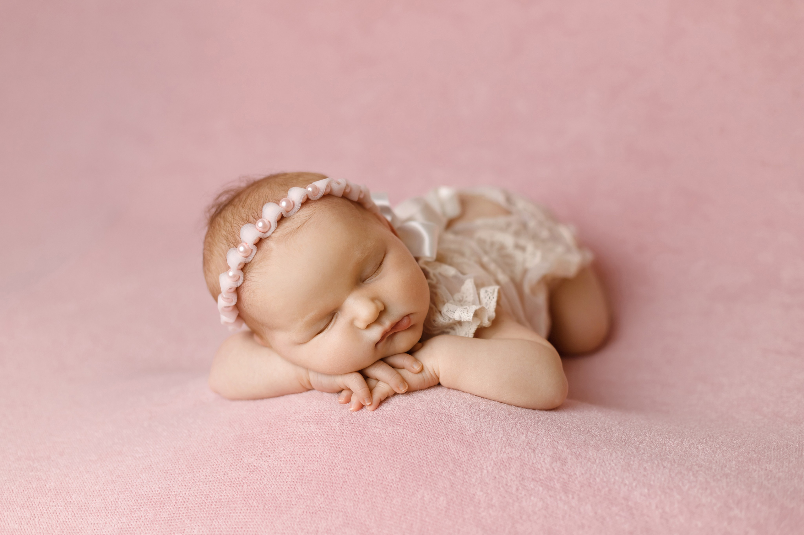 Новорожденные (5-14 дней). Фотограф новорождённых Ярославль. Детский и семейный фотограф Анна Салова
