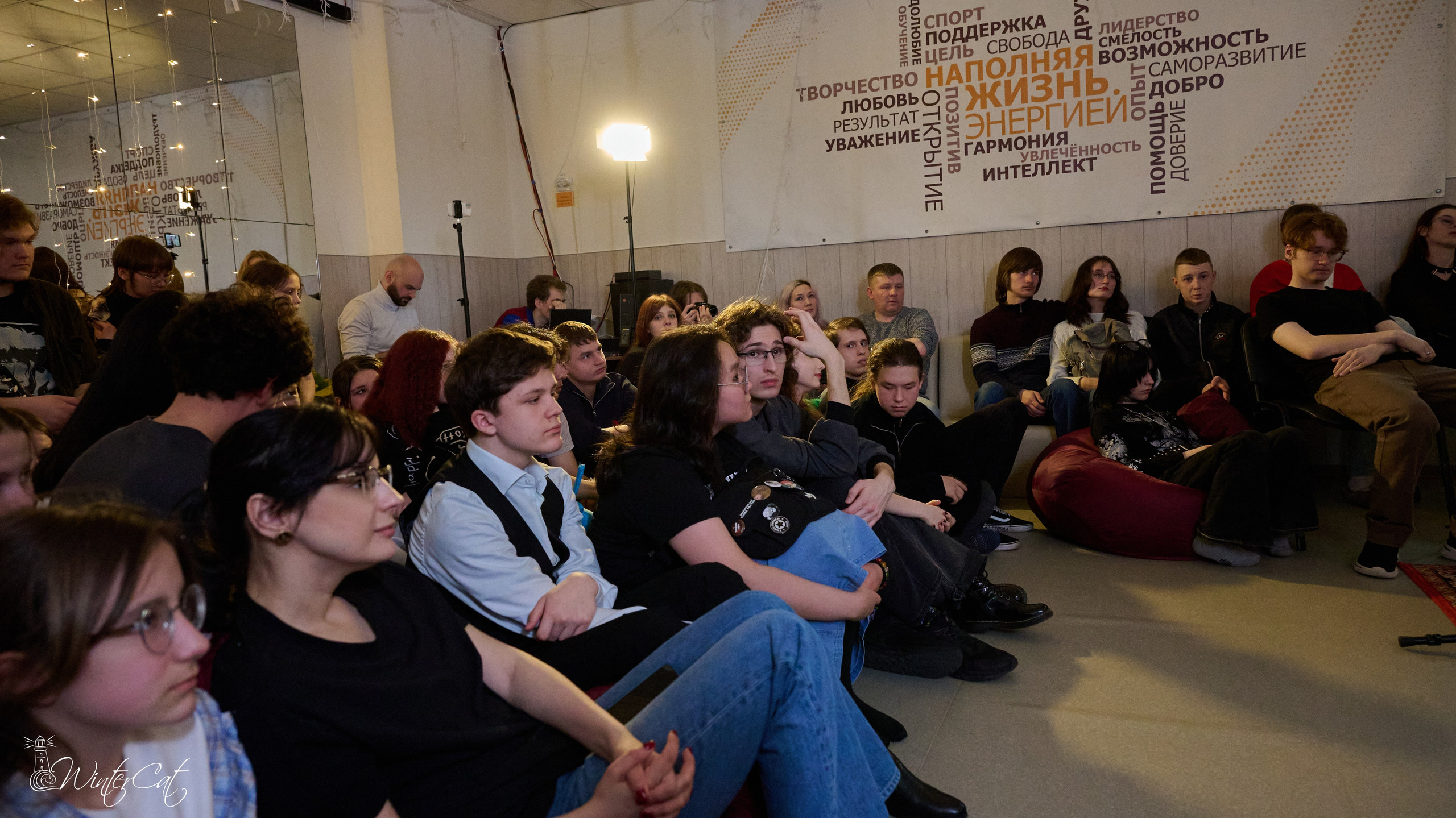 Тёплый Вечер (18.04.26 Чайка). Портретный и репортажный фотограф в Магадане Андрей Нефедов WinterCatPhoto