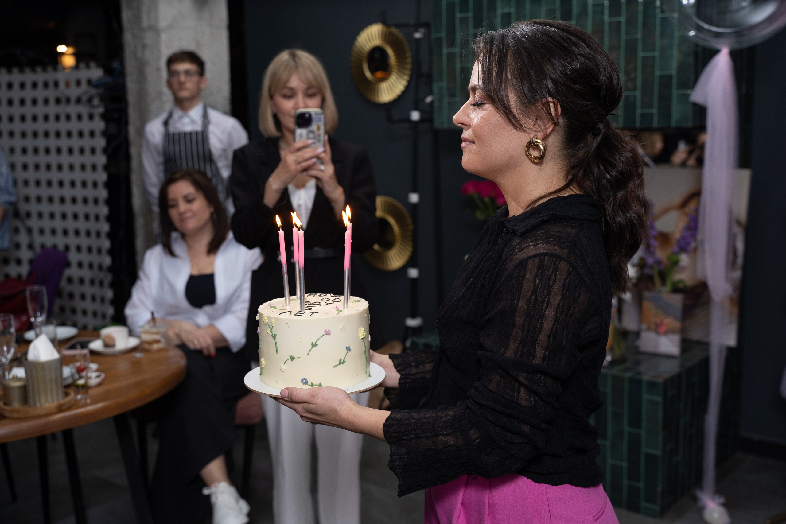 День рождения блога HowDoEdu. Свадебный и семейный фотограф в Екатеринбурге Анна Месяцева