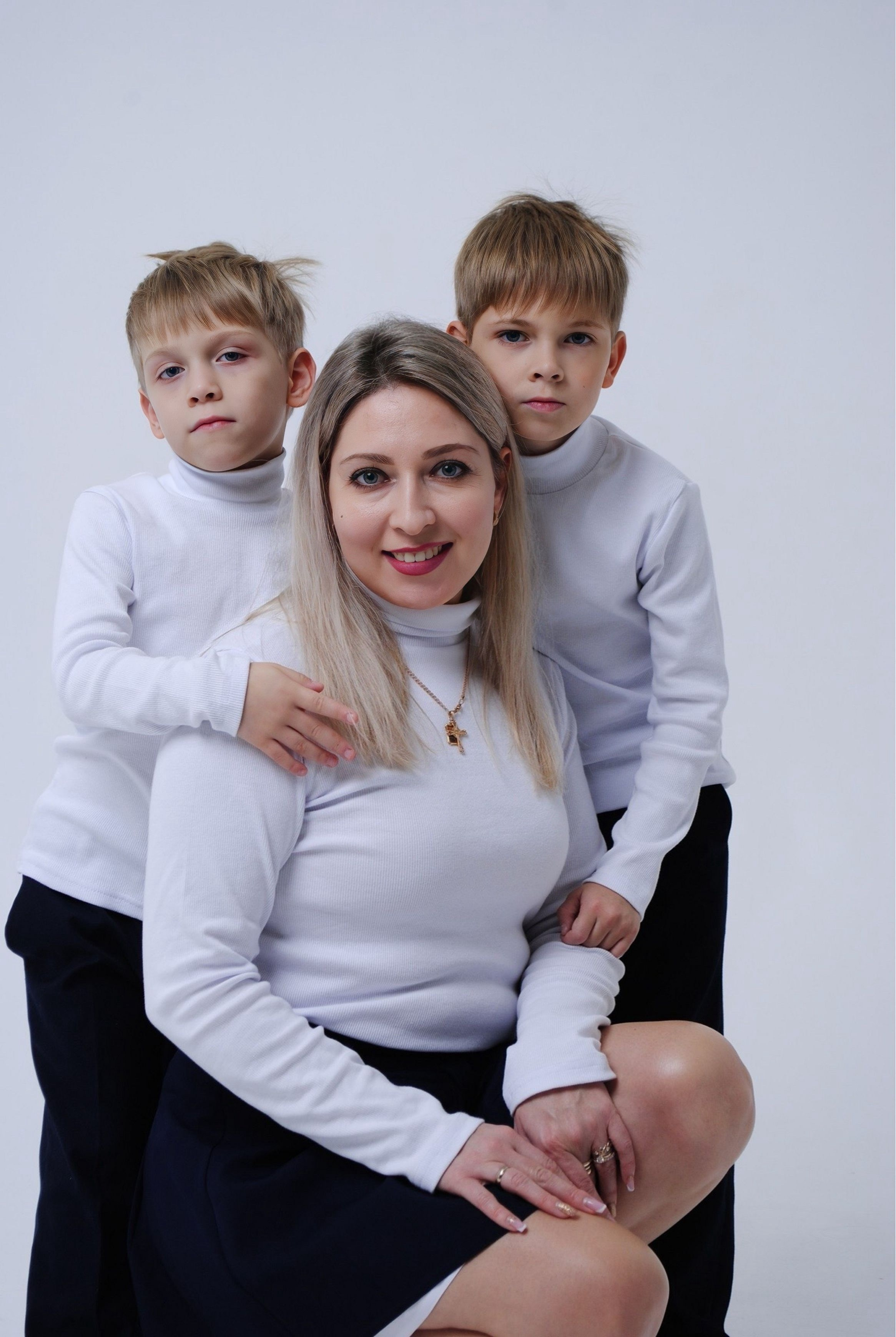 Оксана и сыновья. Фотограф Мария Мусаелян