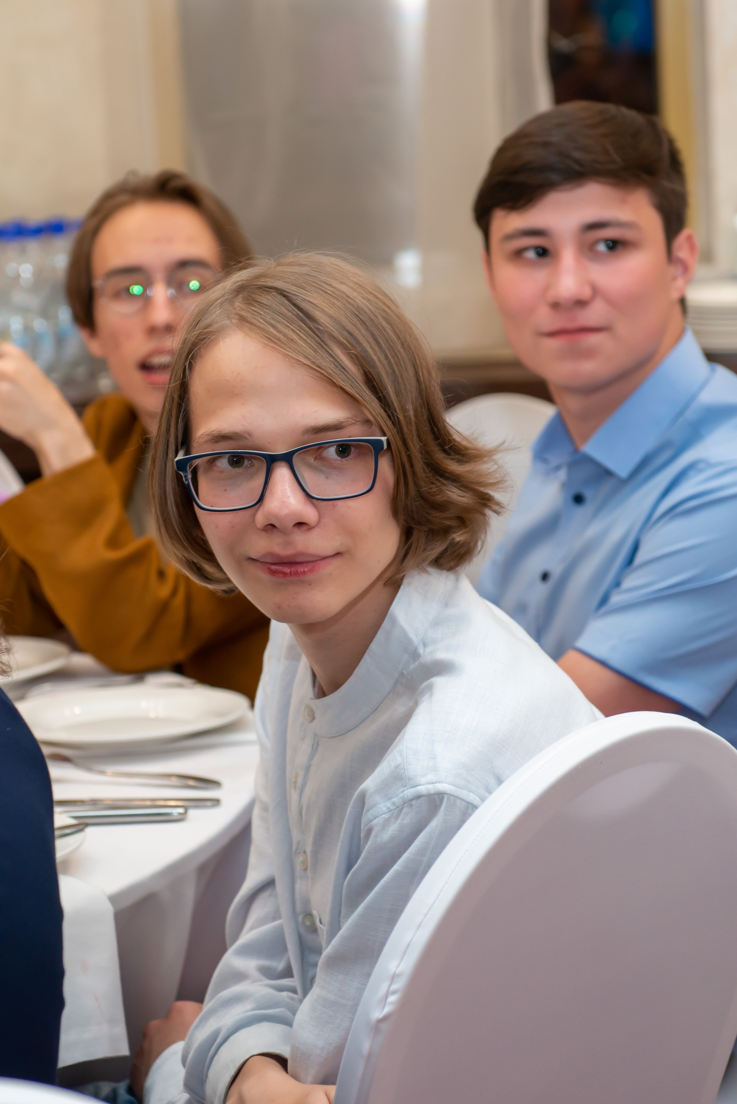 Выпускной вечер в гимназии № 37, ресторан La Ronde