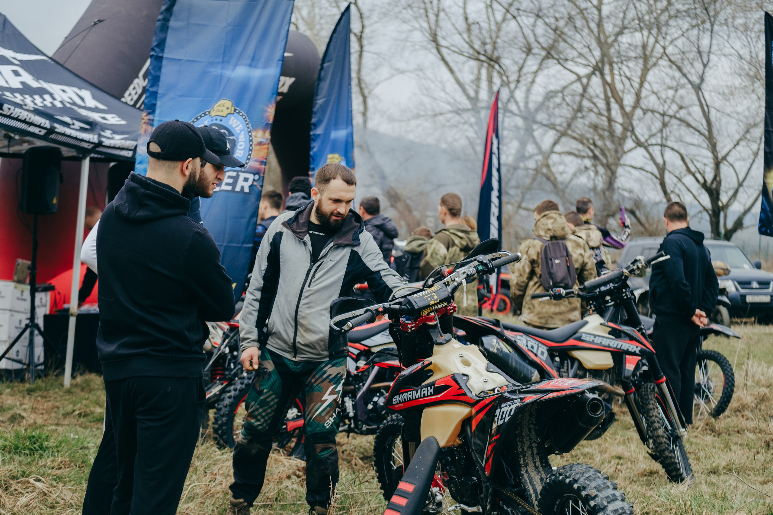 Эндуро Фест от Shamax Motors (Краснодар). Свадебный фотограф Денис Ожигин в Краснодаре и крае. Эмоциональная и стильная съемка вашего дня