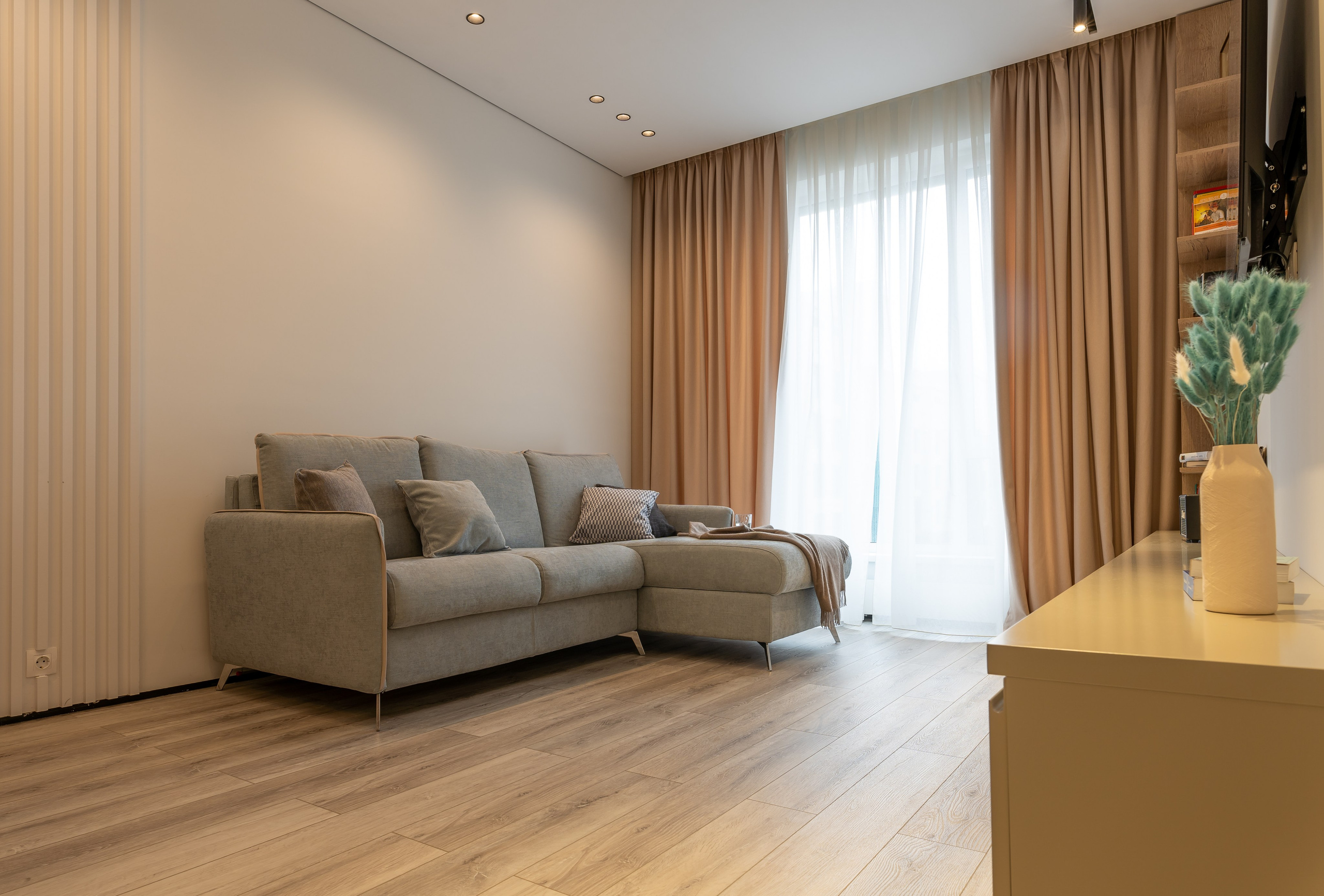 Алматы, Bureau2×2 — реализованный дизайн-проект квартиры, ноябрь 2022. Интерьерный фотограф Алматы