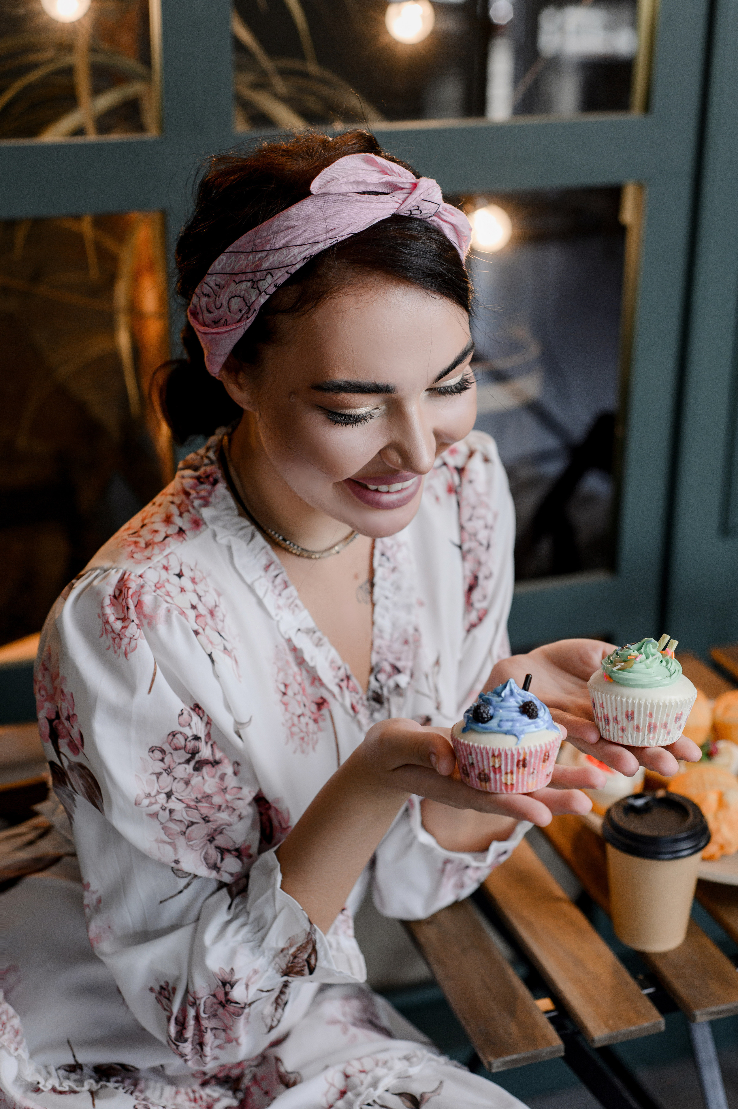 Виктория и Роман — фотосессия в студии в Караганде. Свадебный фотограф Караганда