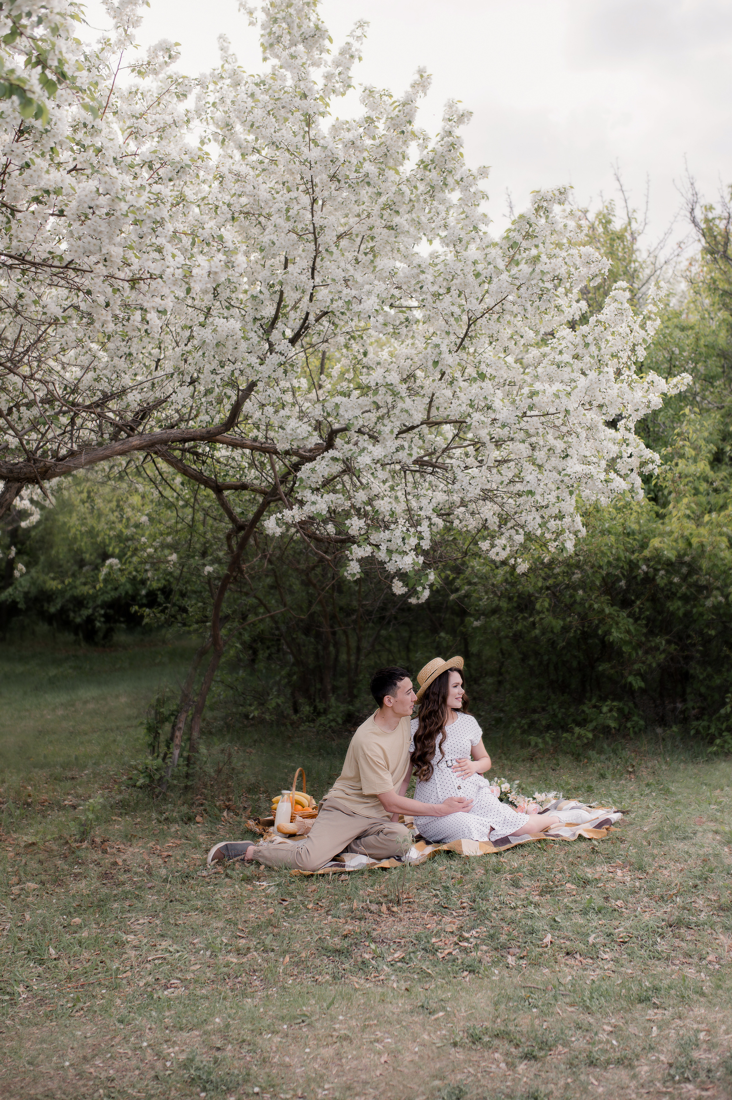 Яна и Кайсар — фотосессия В ожидании чуда в Караганде. Свадебный фотограф Караганда
