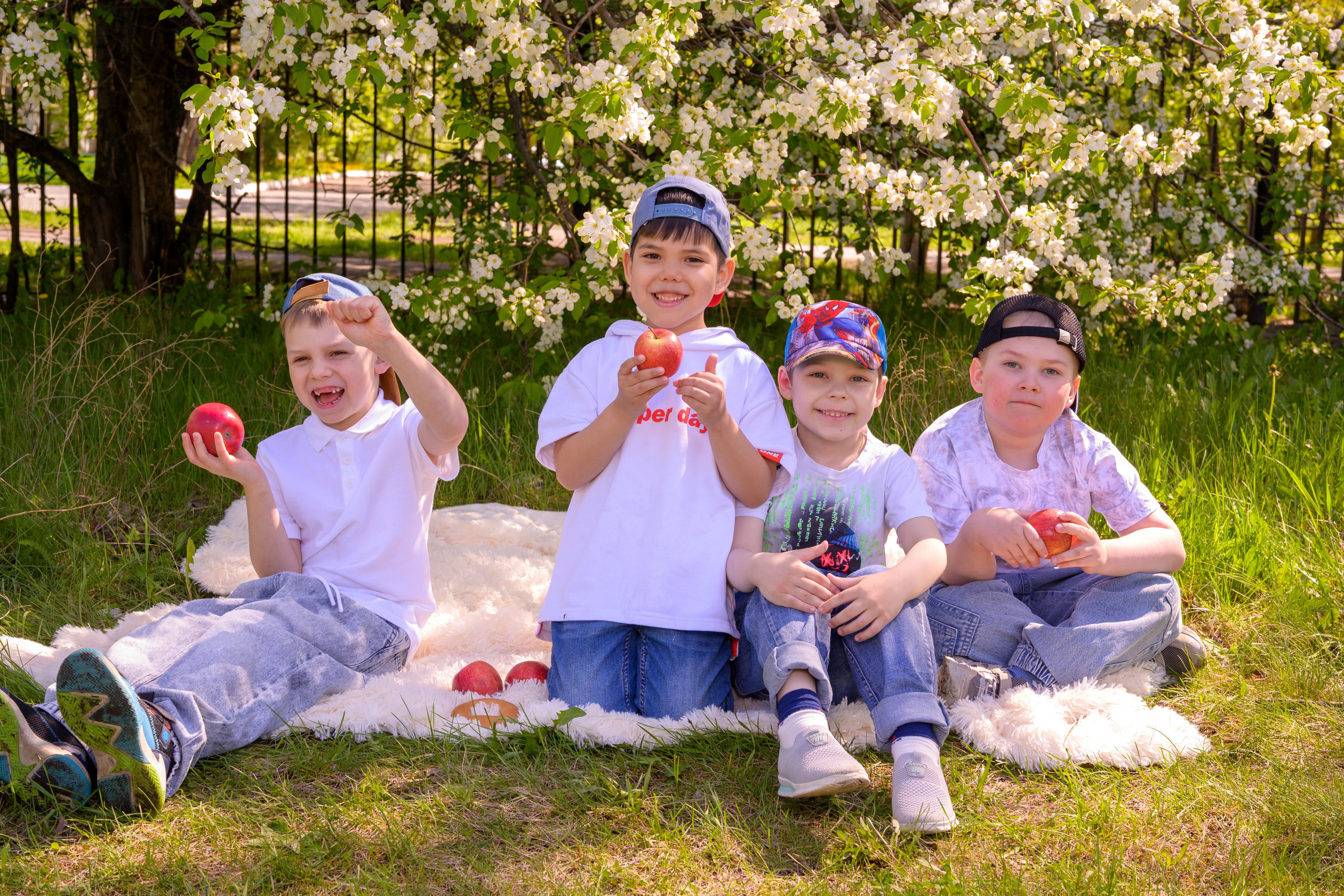 Д/с№ 3к3 группа «Фантазёры» (индивидуальный дизайн) + рисунки детей. Фотограф новорожденных, семейный детский в Тюмени Татьяна Морозова