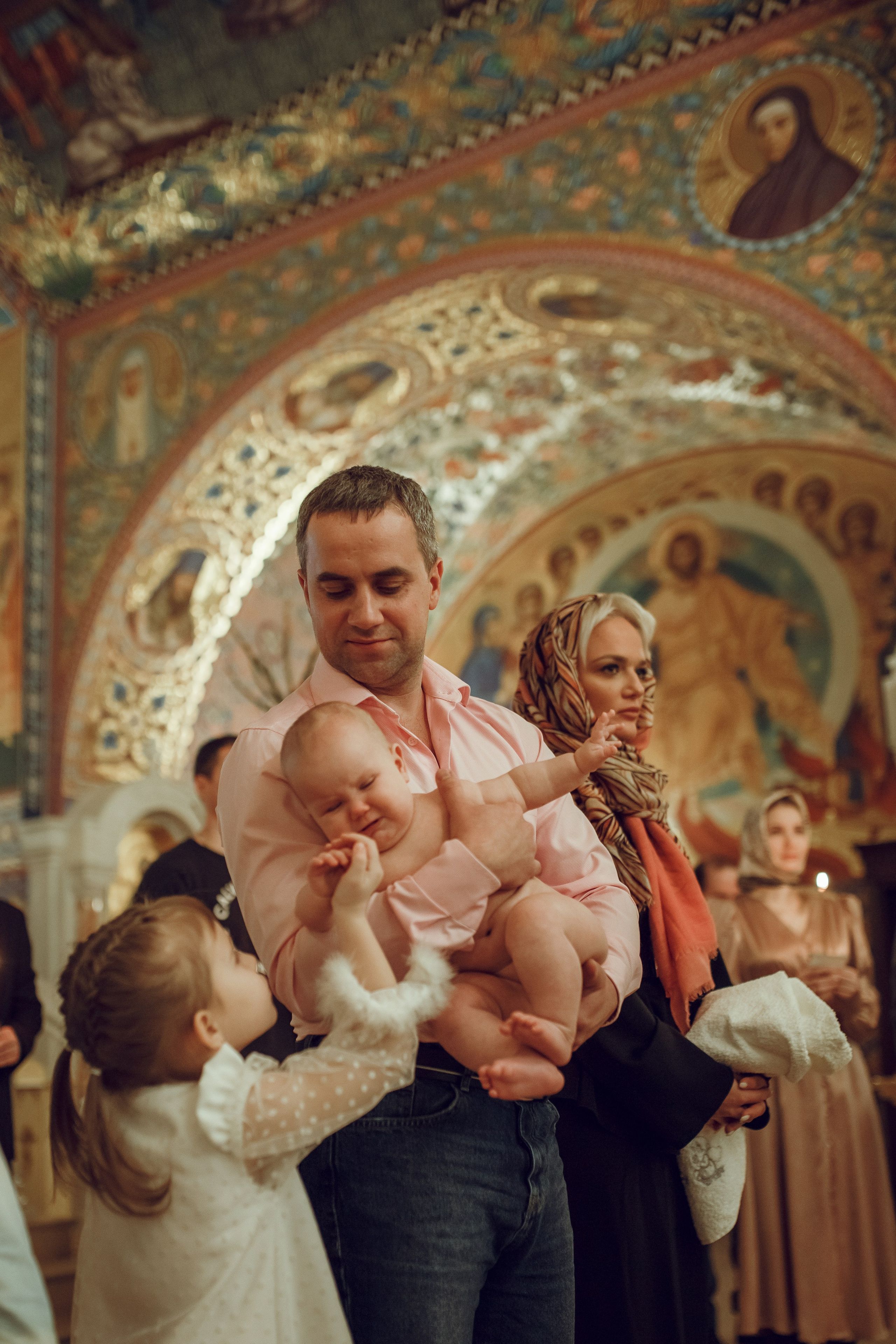 Крещение Виктории. Фотограф на Крещение, семейный фотограф в Москве