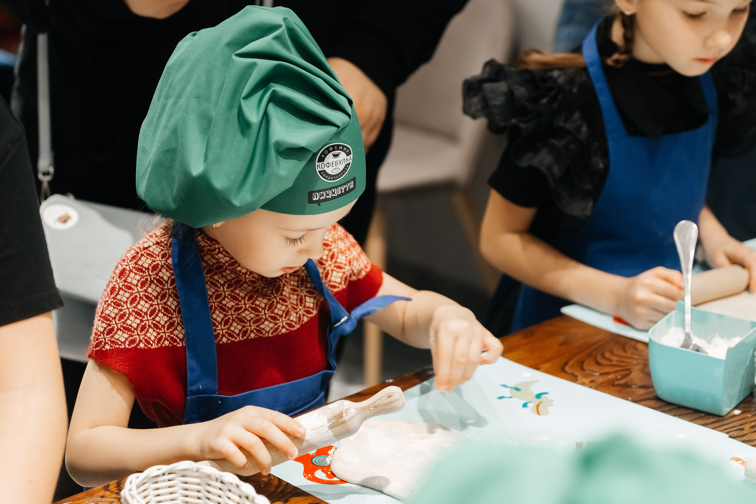 Детский мастер-класс в «Кофебулка». Фотограф Кемерово | Сергей