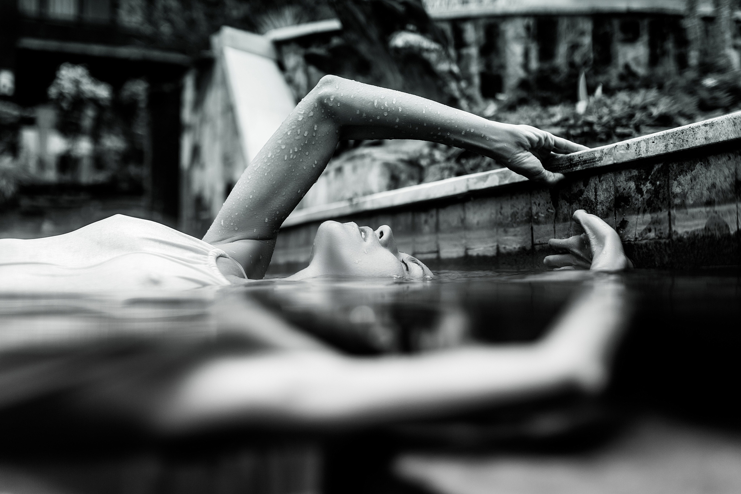 Фотосесии в Бассейне 18+. Лайфстайл Фотограф и Профессиональный Водный Фотограф в Москве