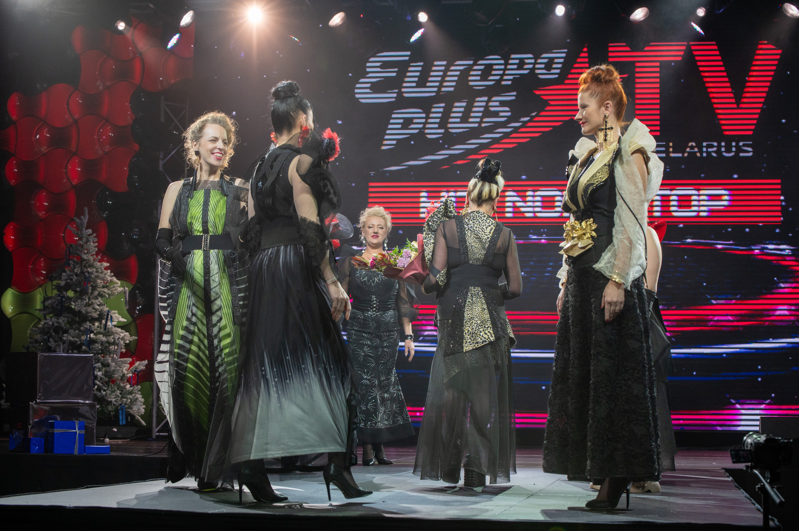 Большая новогодняя тусовка. Фотоуслуги, услуги фотографа, фотографирование важных событий