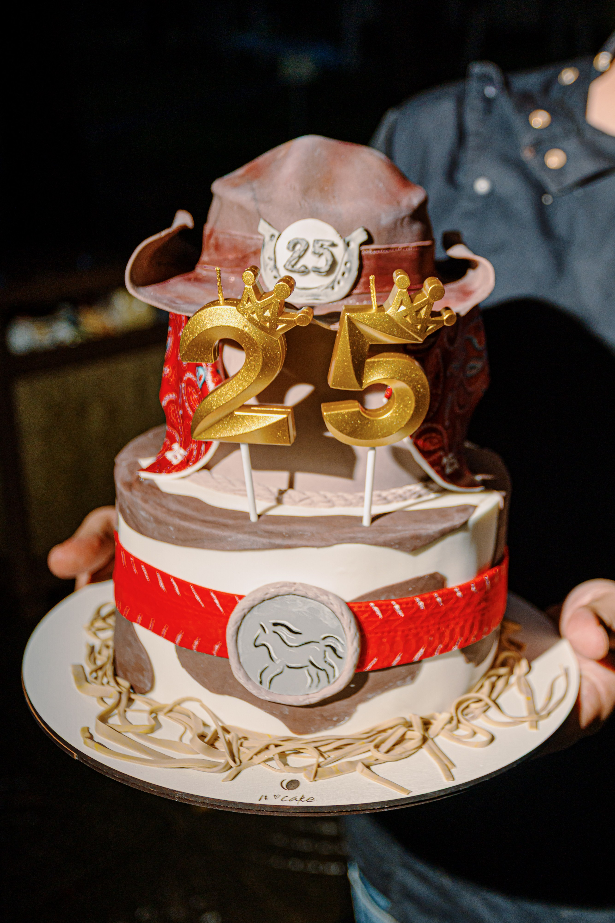 МНЕ В САПОГ ЗАПОЛЗЛА ЗМЕЯ!