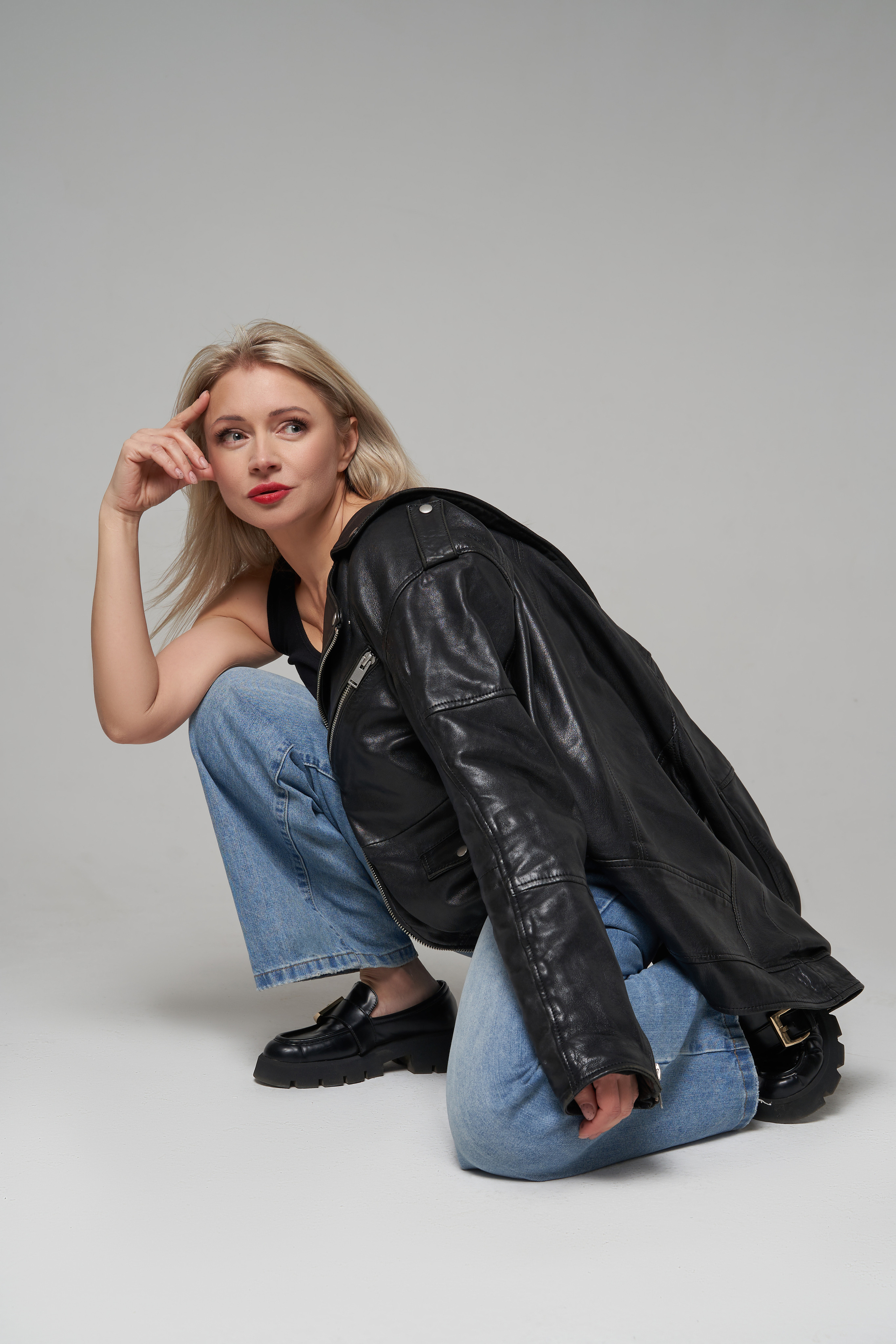 Модель для предметной съемки Марина Г. Москва| Sale Easy