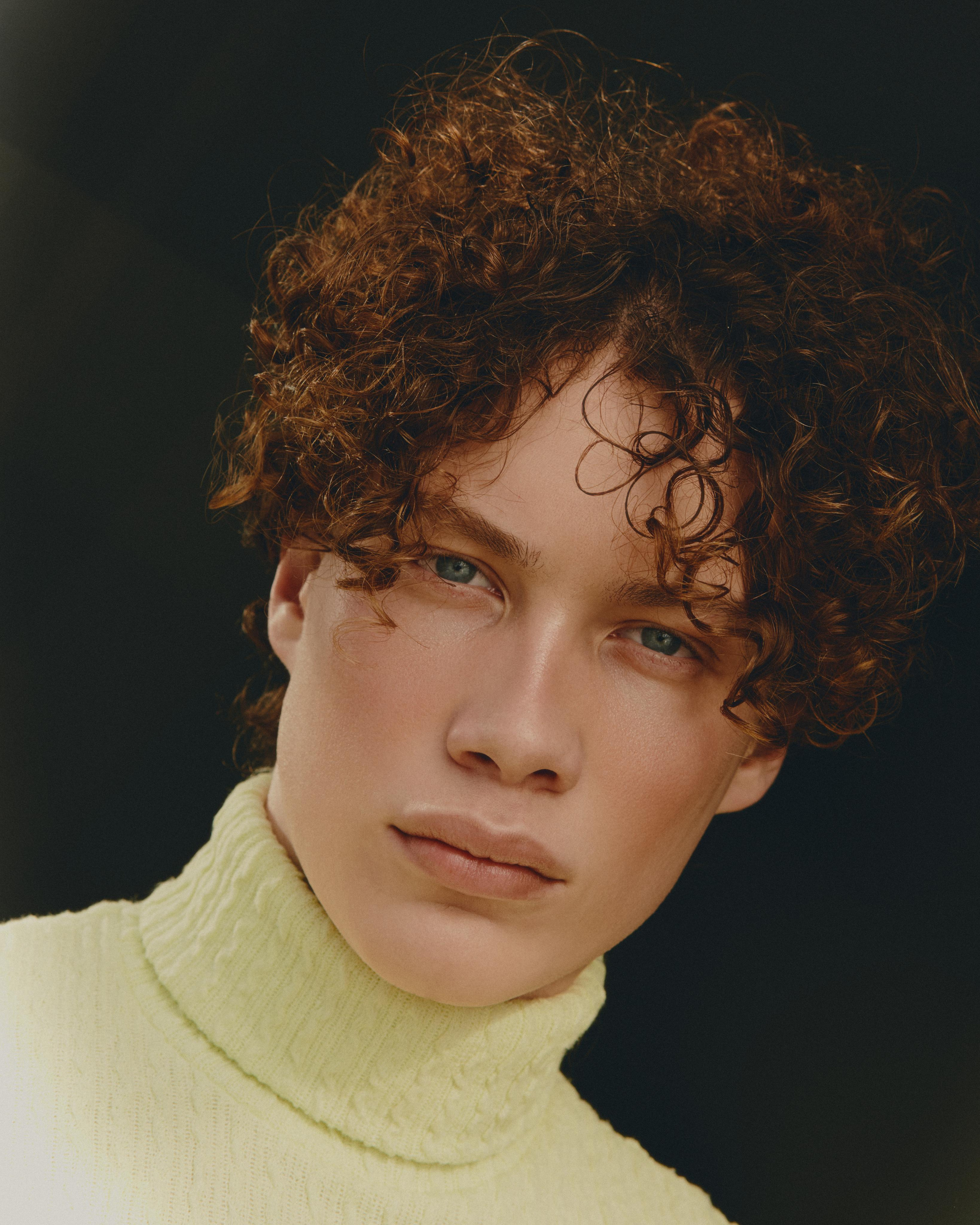 Модель для предметной съемки Даниил Г. Москва | Sale Easy