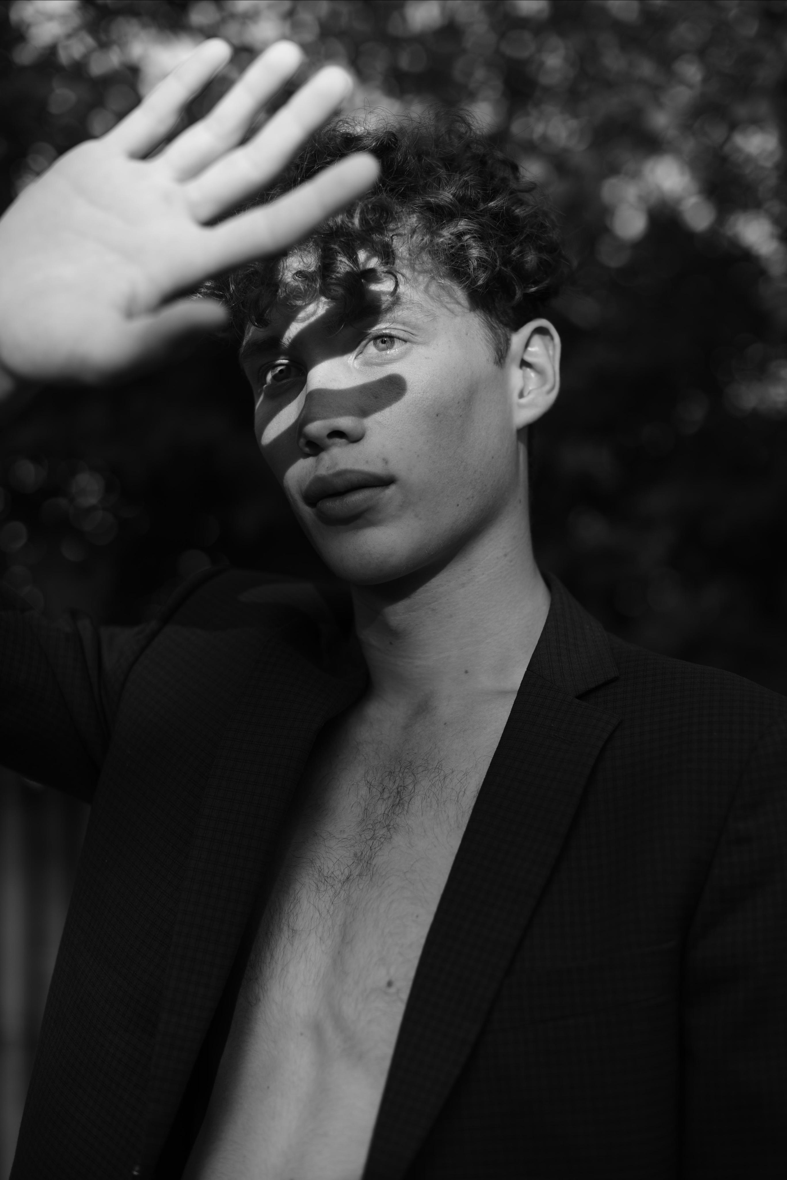 Модель для предметной съемки Даниил Г. Москва | Sale Easy