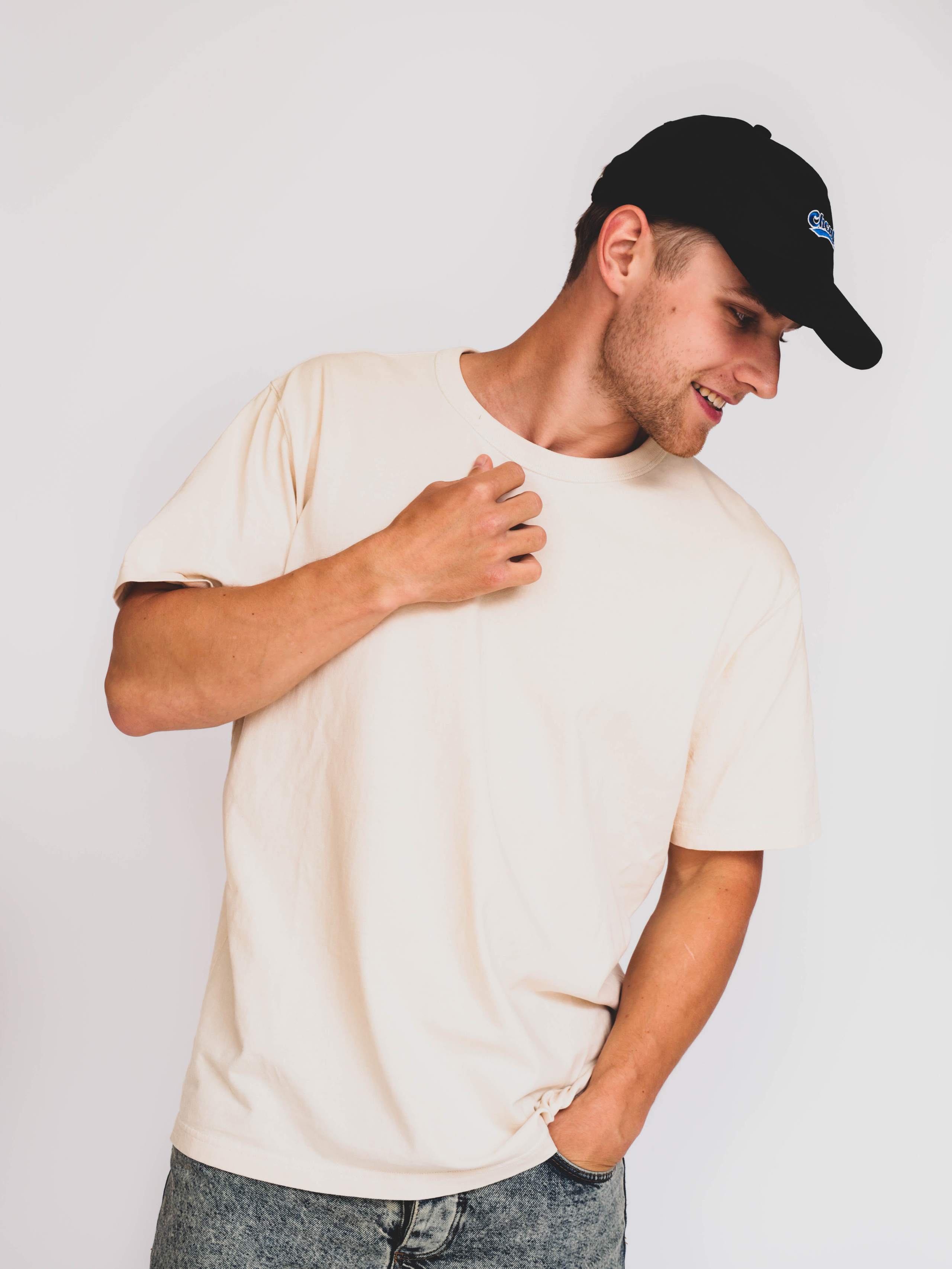 Портфолио. Фото головных уборов для маркетплейсов | Sale Easy