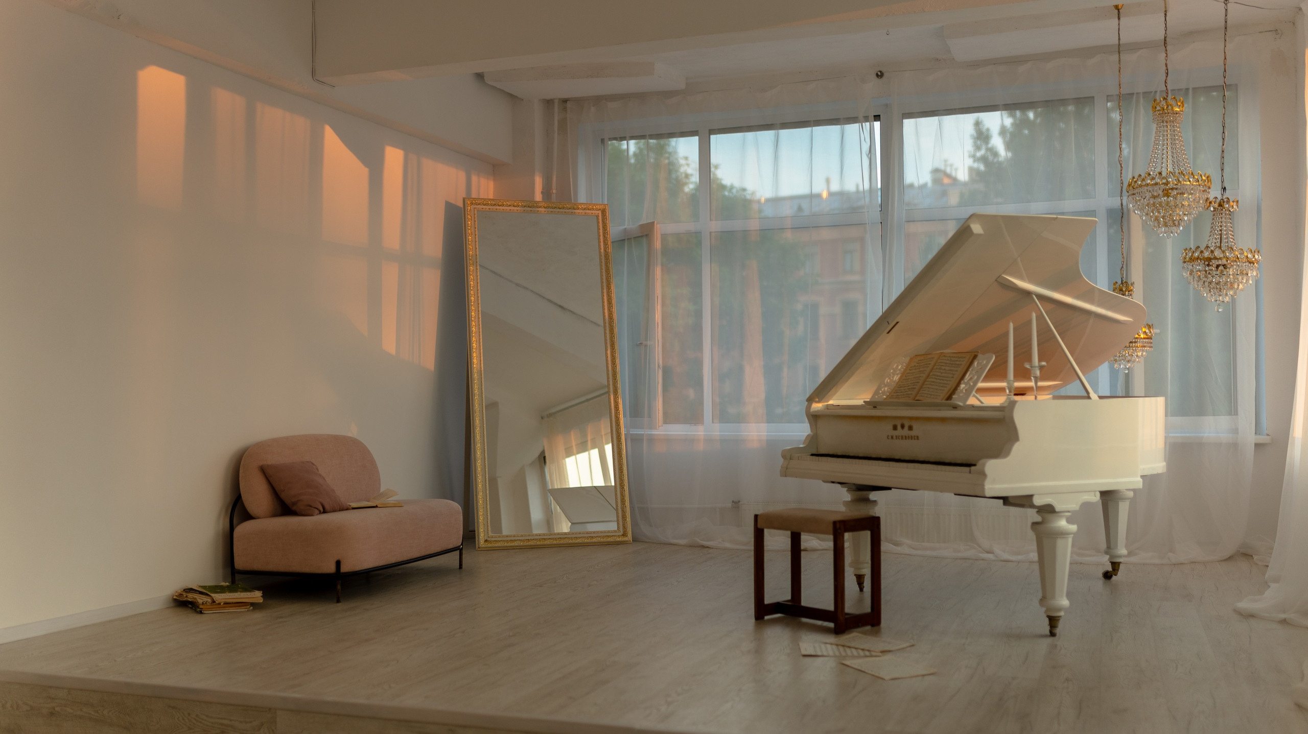 Студия TWINKLE — зал Парфе для предм. съемки С.-Пб|Sale Easy