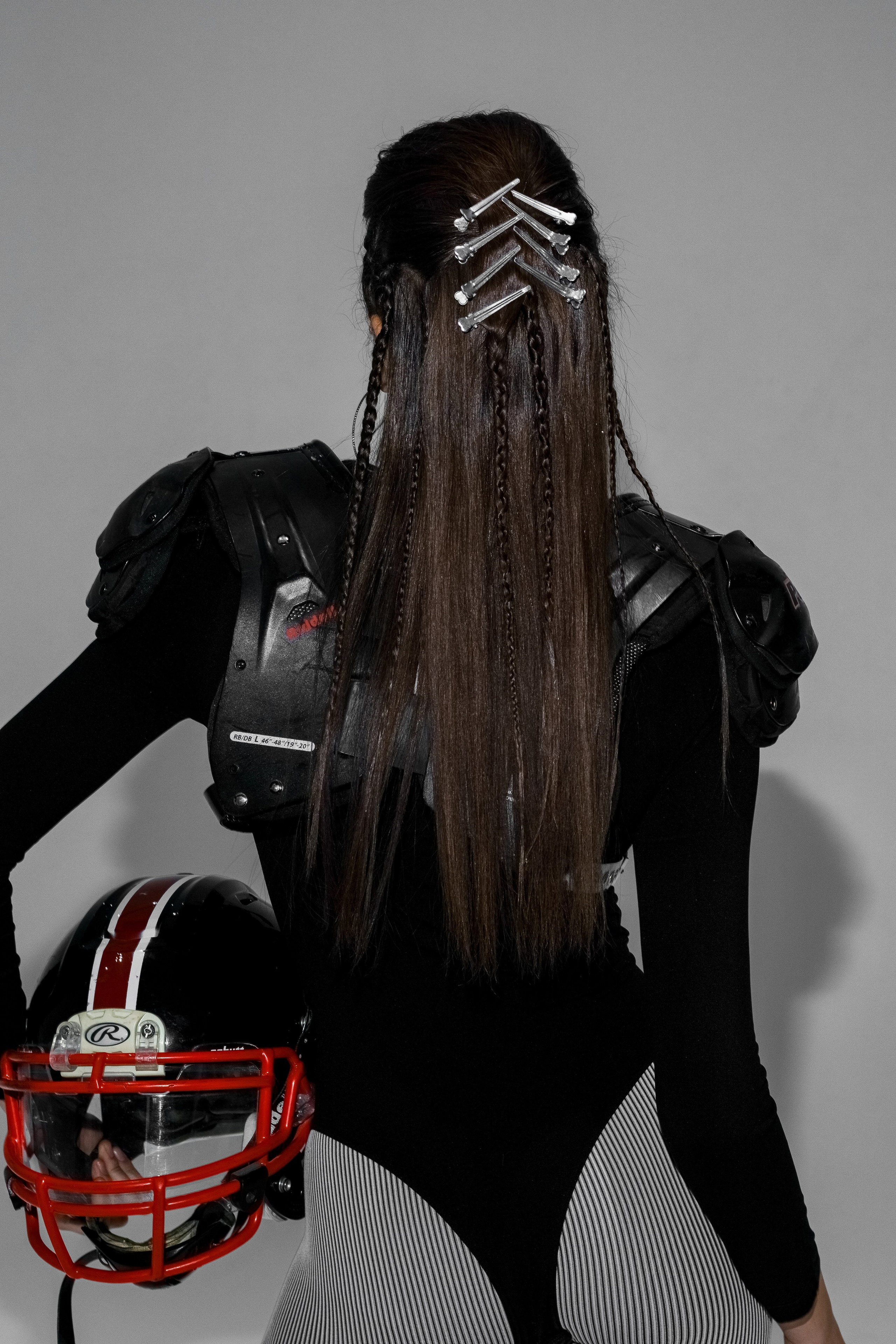 американский футбол, спортшик, фотосессия творческая, студийный свет, женская фотосессия